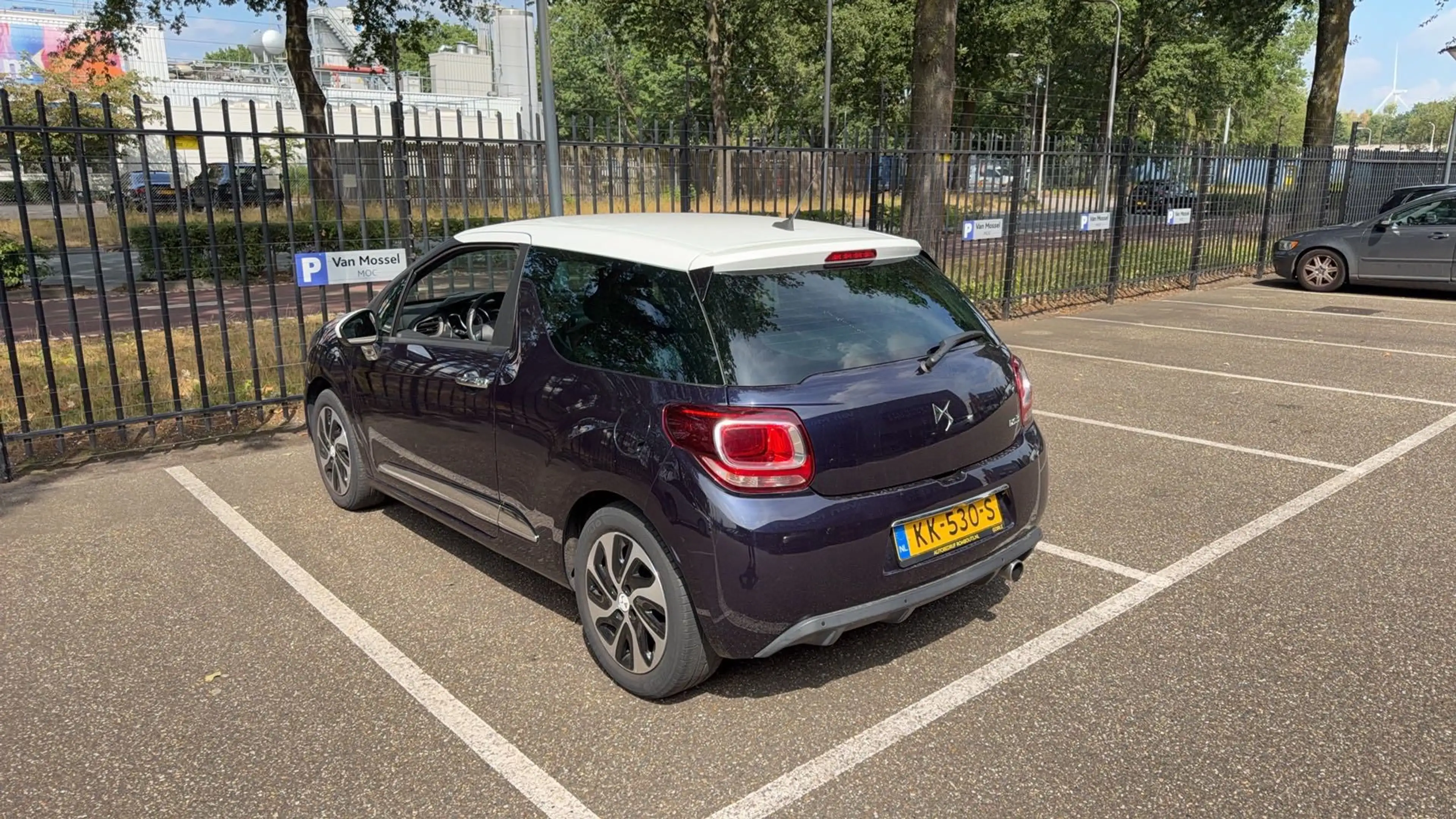 DS Automobiles DS 3 1.2 PureTech So Chic navi LM cruise org NL — photo 4