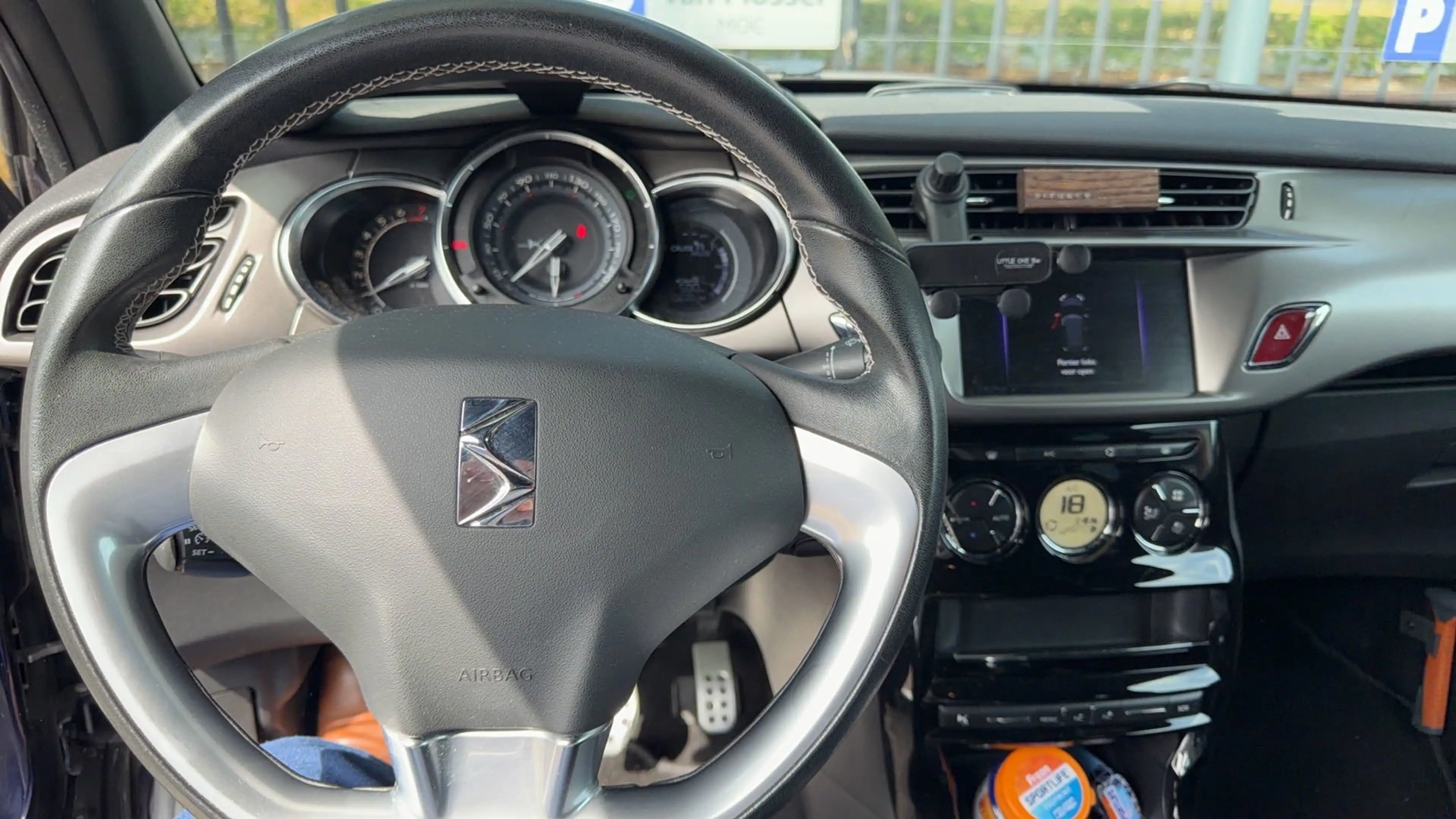 DS Automobiles DS 3 1.2 PureTech So Chic navi LM cruise org NL — photo 3