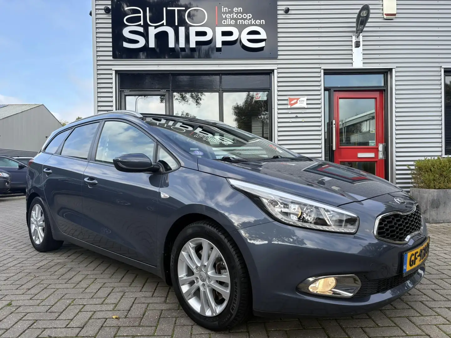 Kia Ceed SW / cee'd SW Sportswagon 1.6 GDI ComfortLine -AIRCO-TREKHAAK-14 Blauw - 2