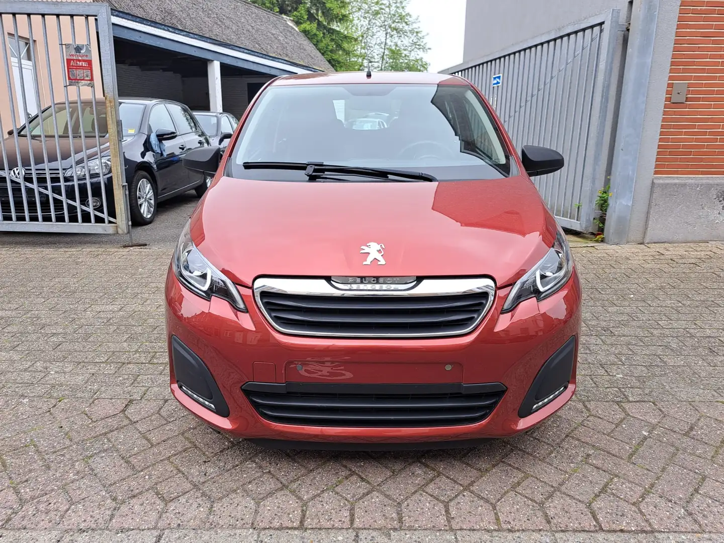 Peugeot 108 108 1.0 VTi Active S 12 mois de garantie Brun - 2