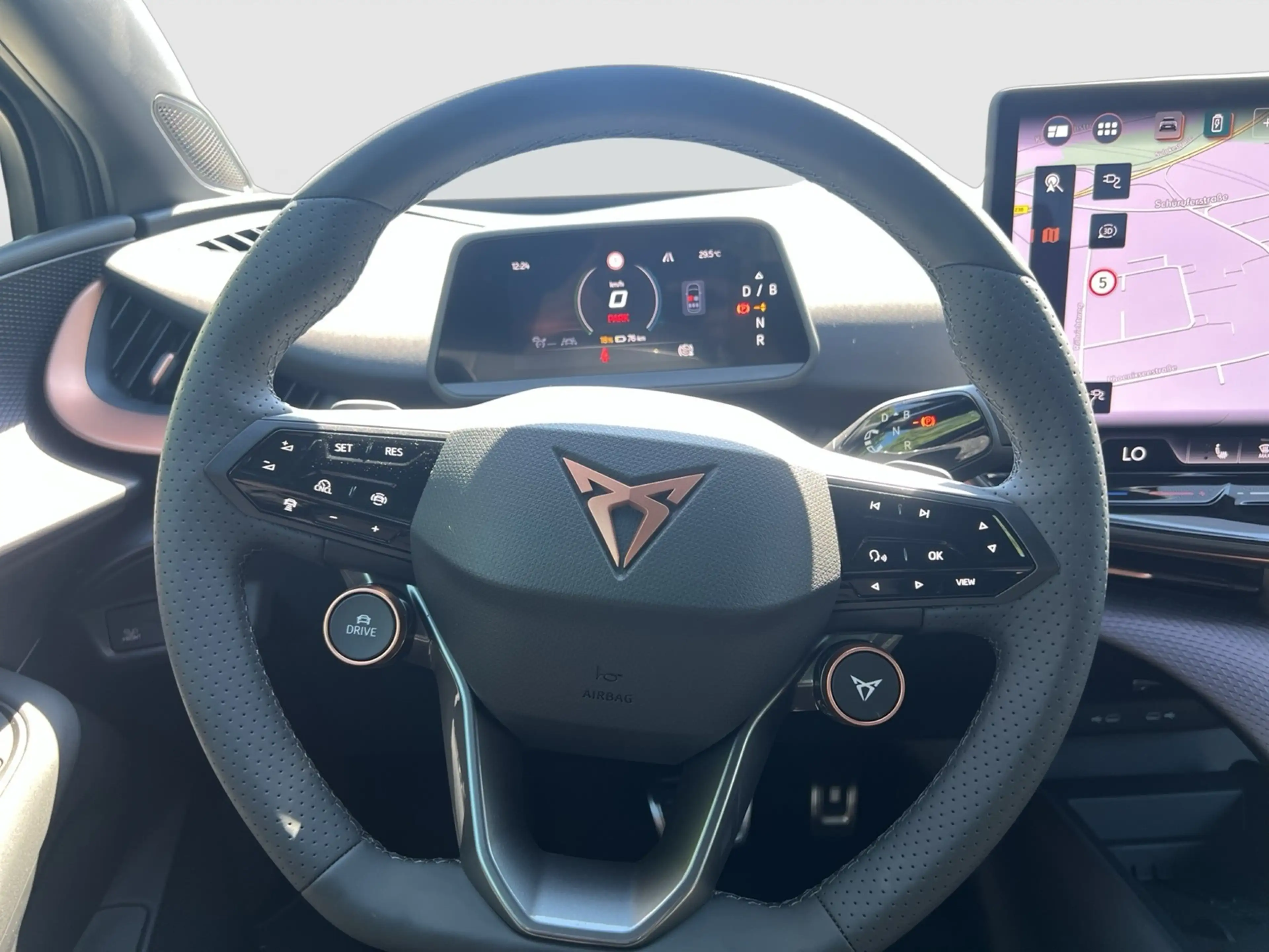 CUPRA Tavascan ENDURANCE WÄRMEPUMPE CAM ACC LM19 NAVI — photo 13