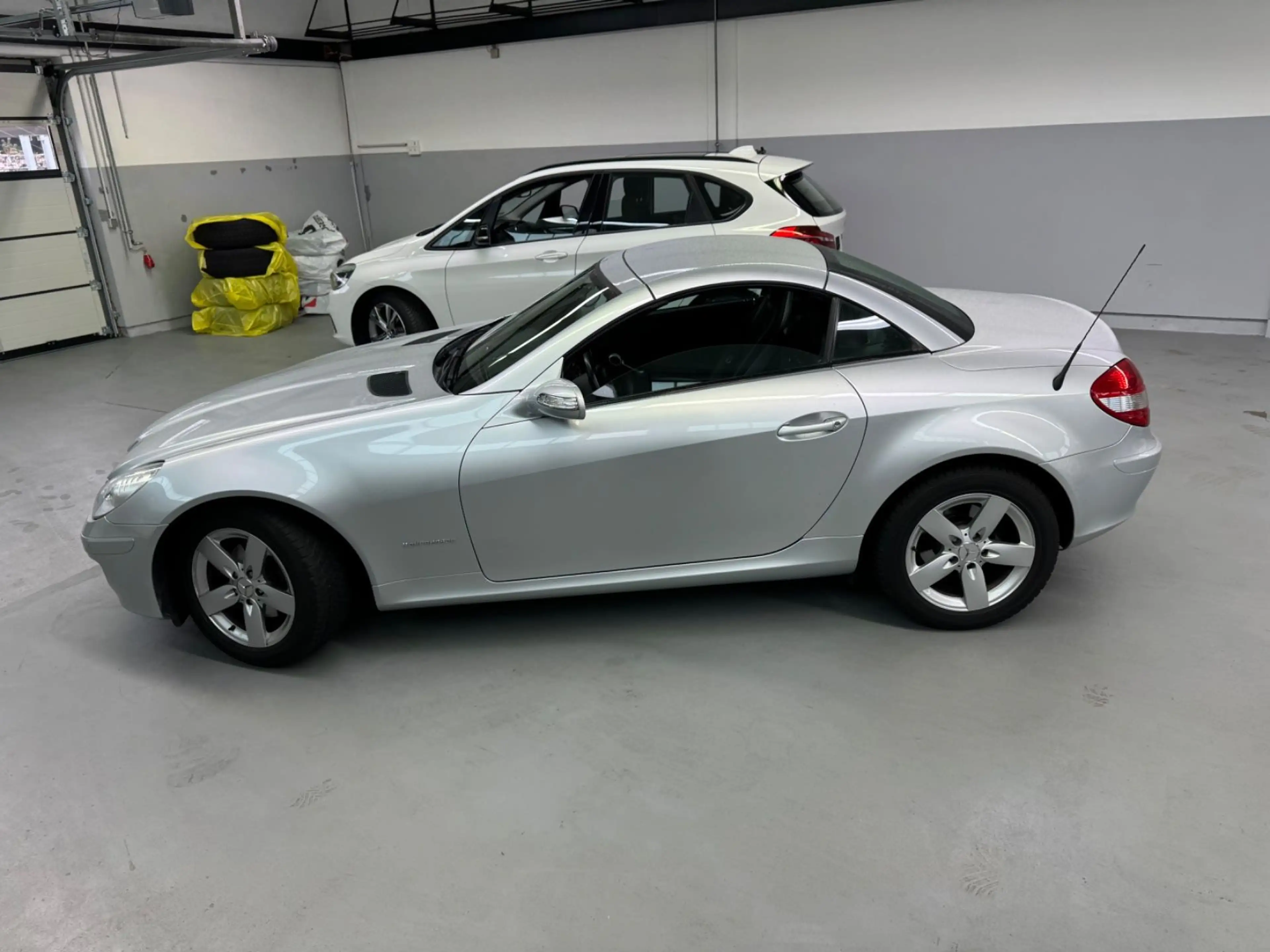 Mercedes-Benz SLK 200 SLK Roadster Kompressor"AIRSCARF" — photo 11