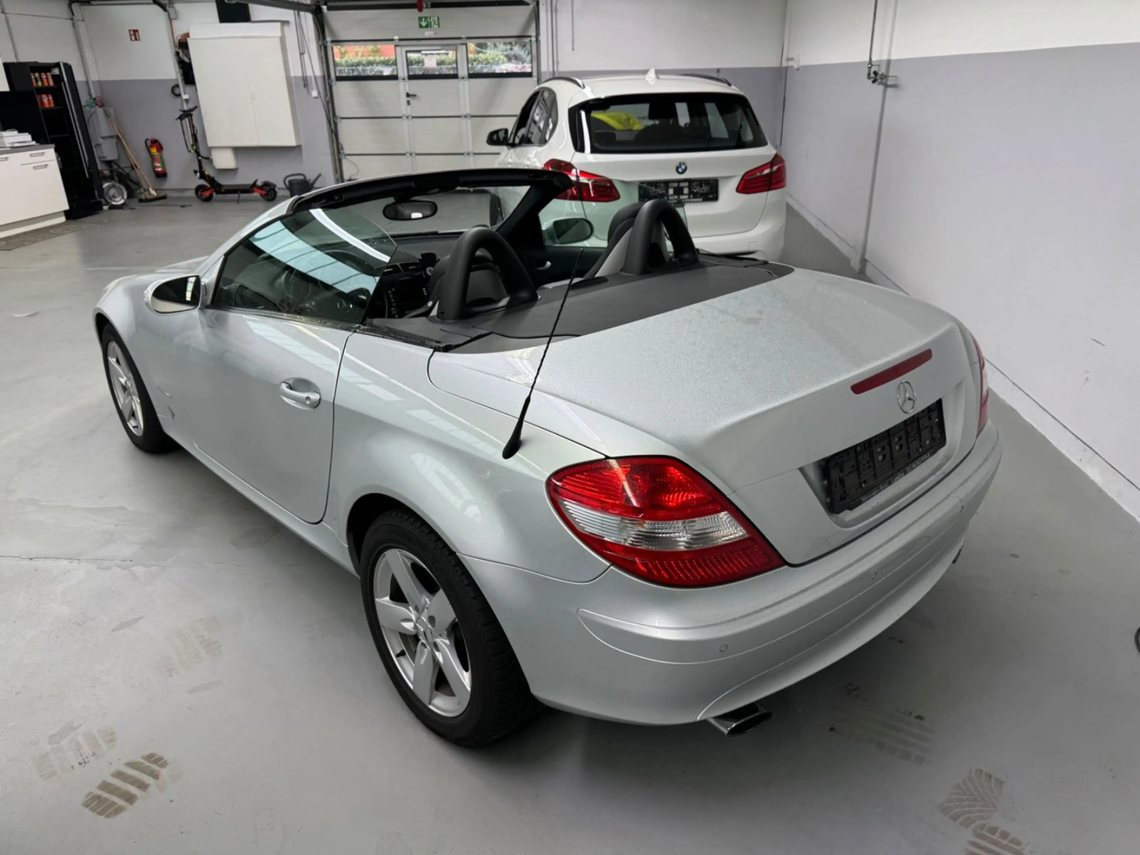 Mercedes-Benz SLK 200 SLK Roadster Kompressor"AIRSCARF" — photo 6