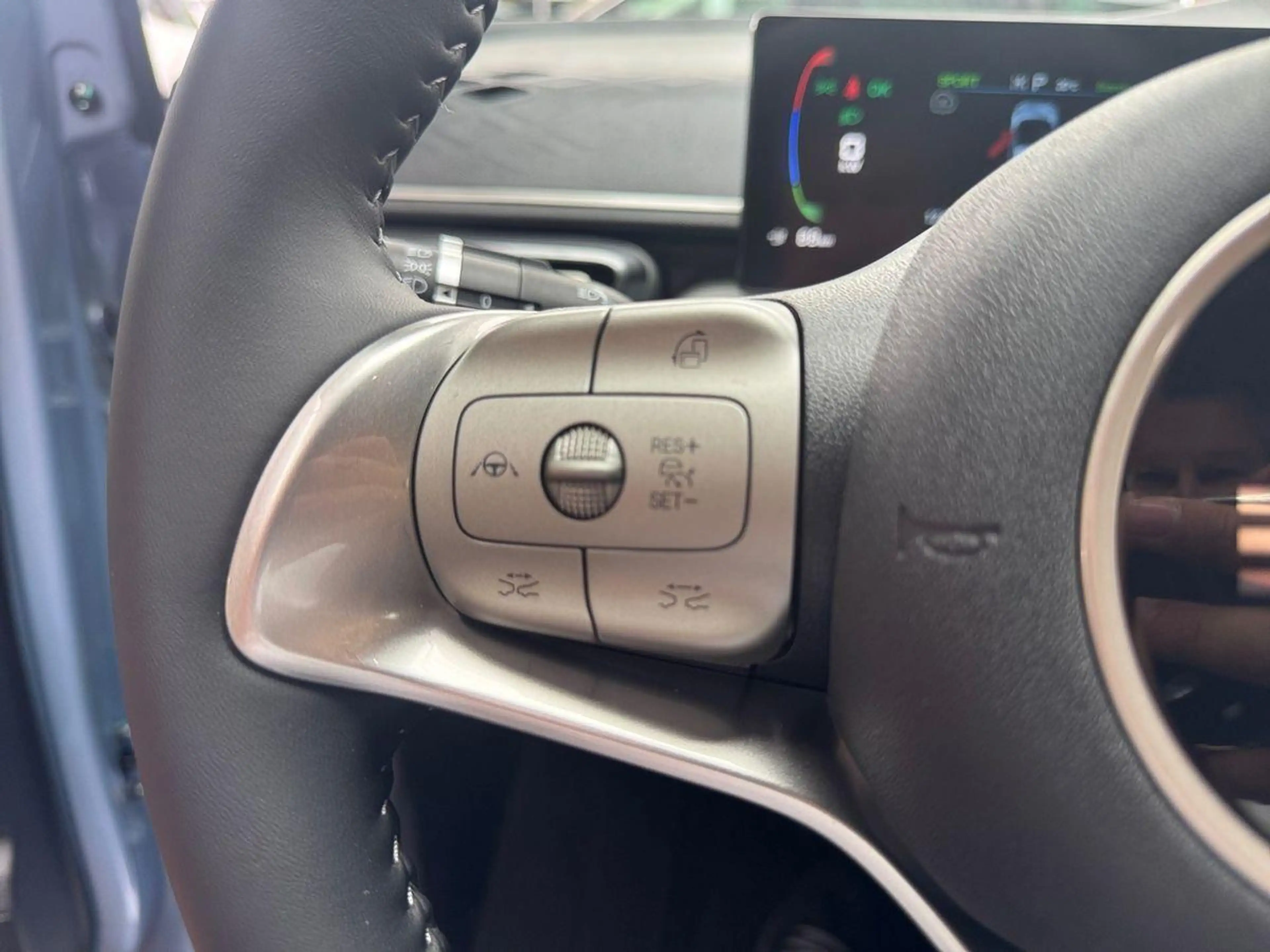 BYD Dolphin Surf 65 kW Boost — photo 15