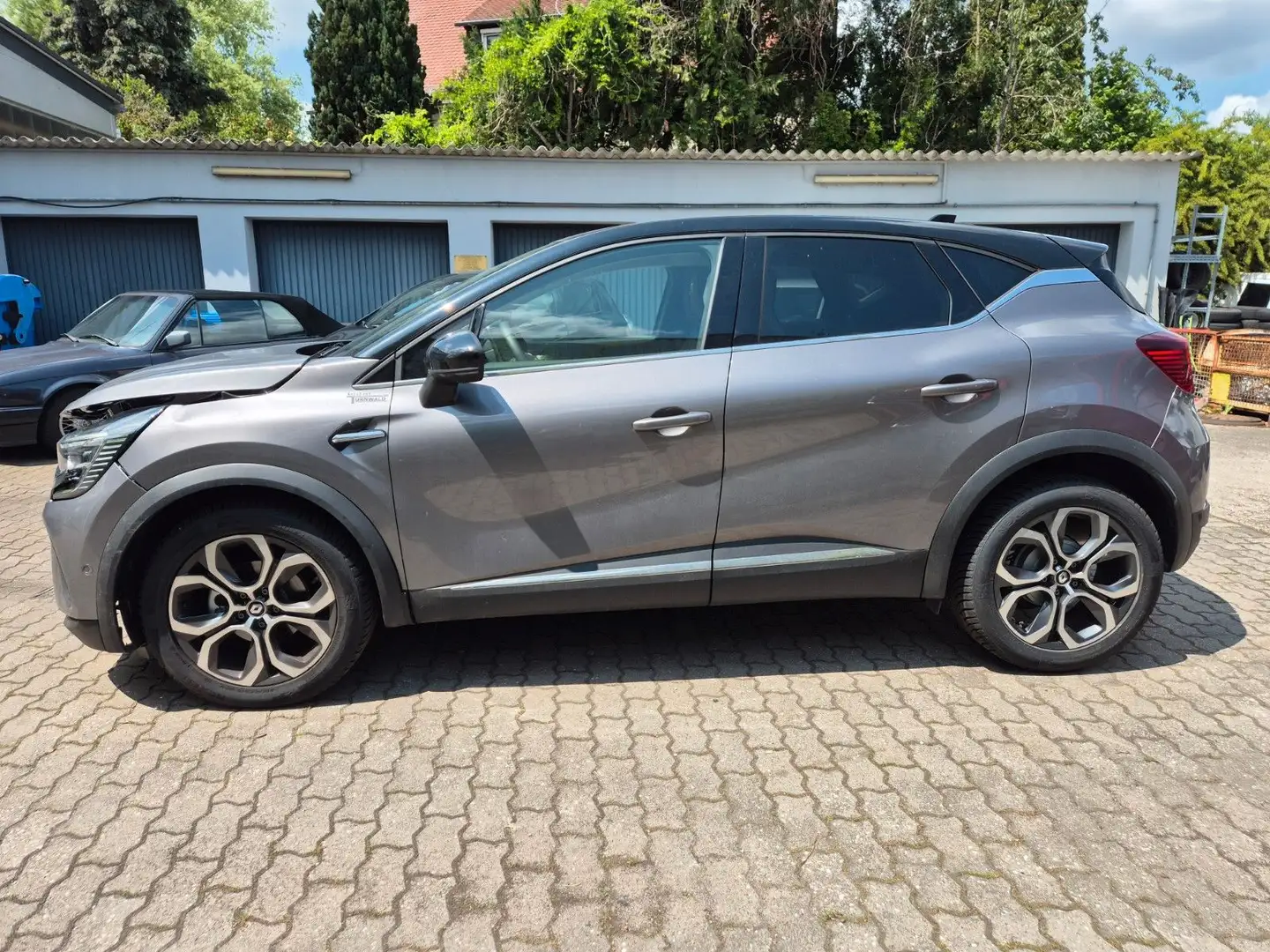 Renault Captur II Techno Mild Hybrid / 1.4oo Km Noir - 2