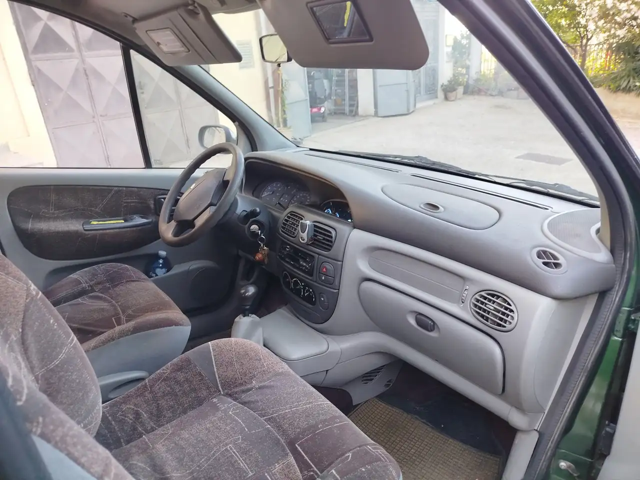 Renault Scenic 1.6 16v RXE, foto 4