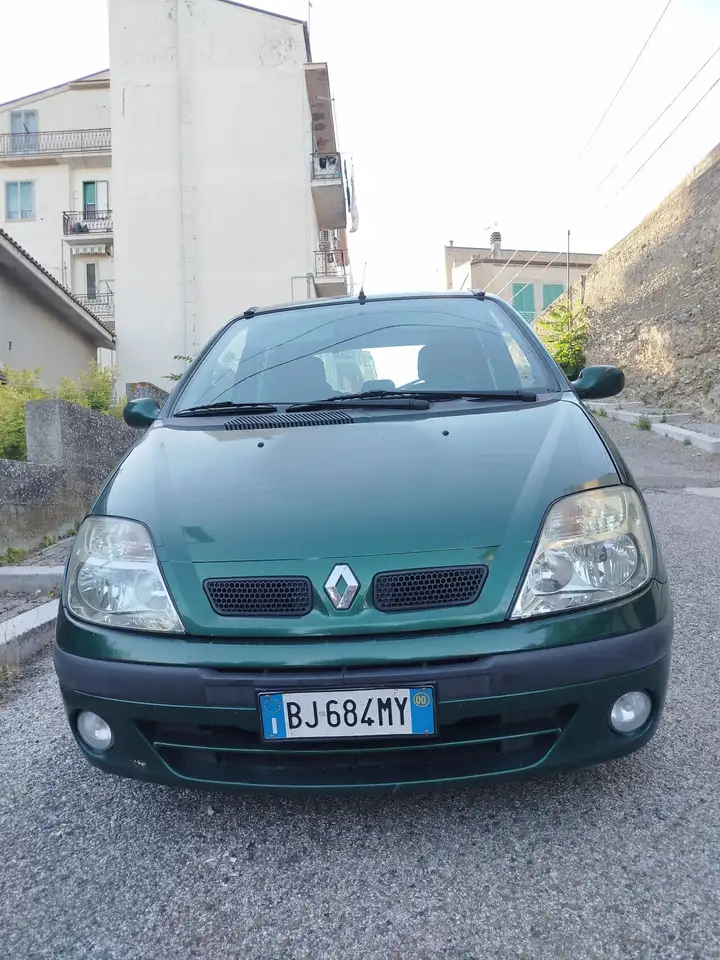 Renault Scenic 1.6 16v RXE, foto 2