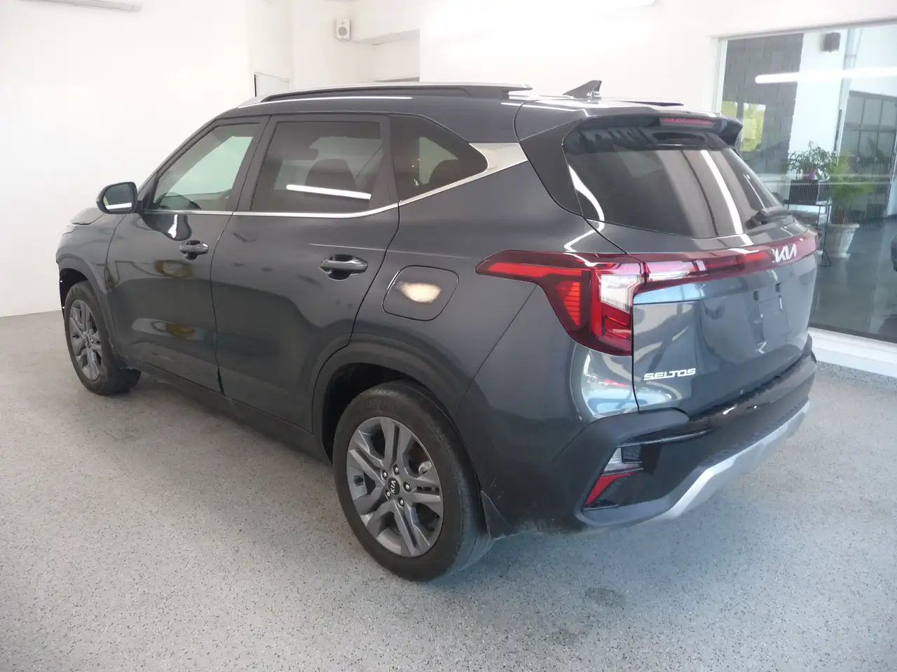 Kia Seltos снимка Kia Seltos