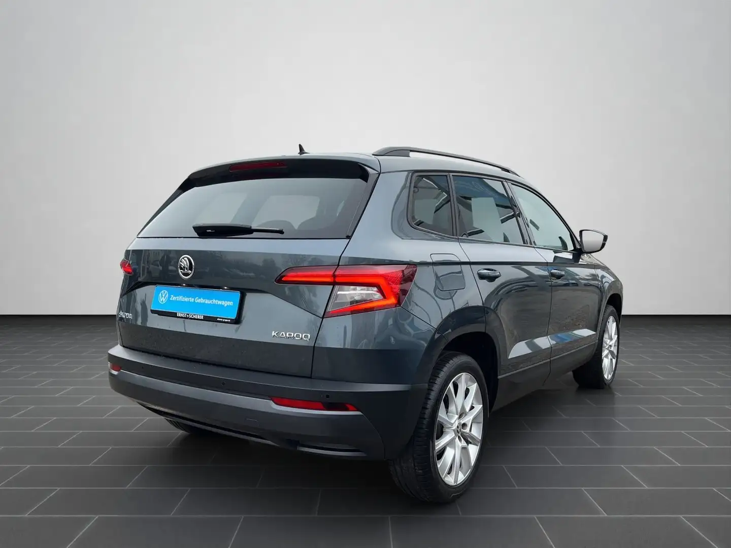 Skoda Karoq 1.0 TSI DSG Style LED+AHK+Kamera+Navi+18" Grau - 2