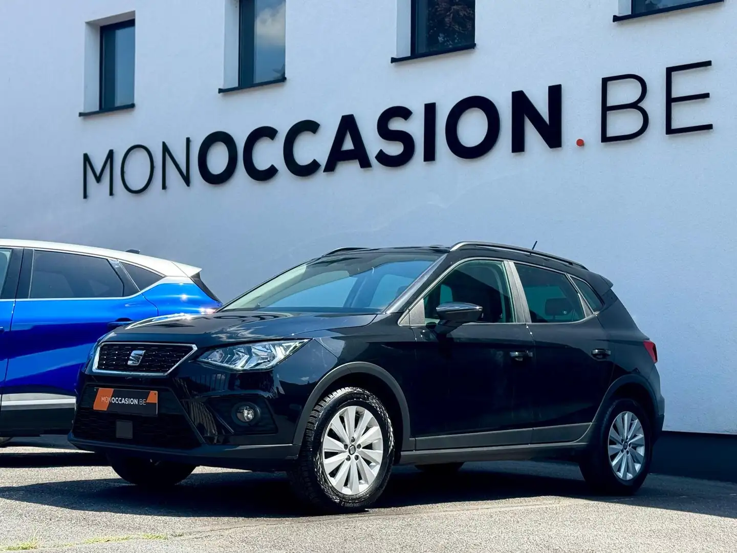 SEAT Arona 1.0 TSI MOVE CAPTEURS CARPLAY LED DE JOUR JANTES Noir - 1
