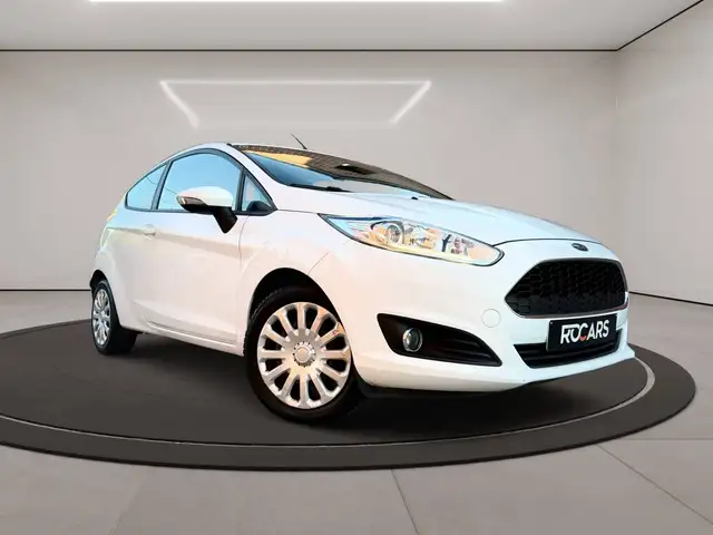 Ford Fiesta view 3