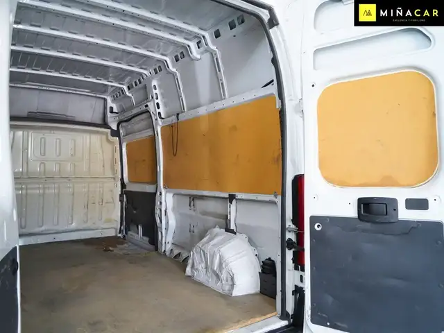 Peugeot Boxer view 20