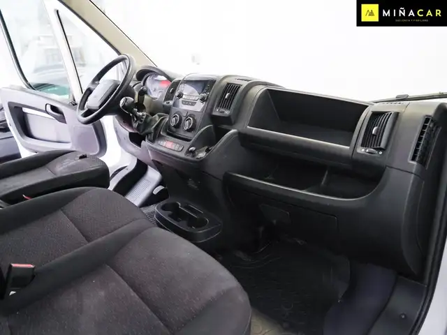 Peugeot Boxer view 15