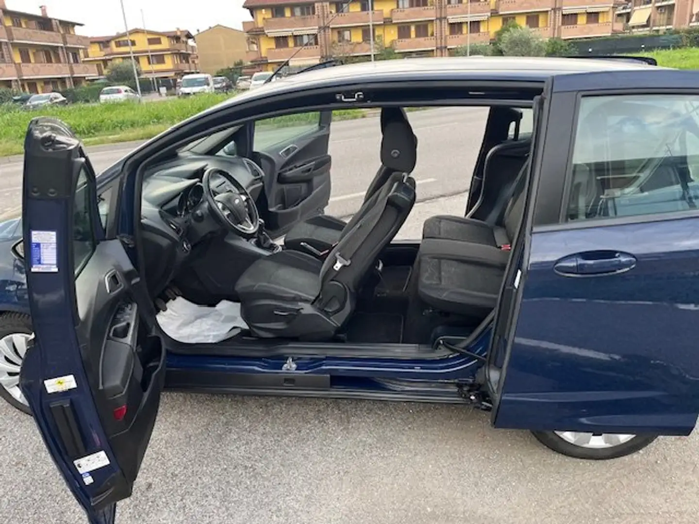 Ford B-Max B-Max 1.5 tdci Plus 75cv E6 - 2