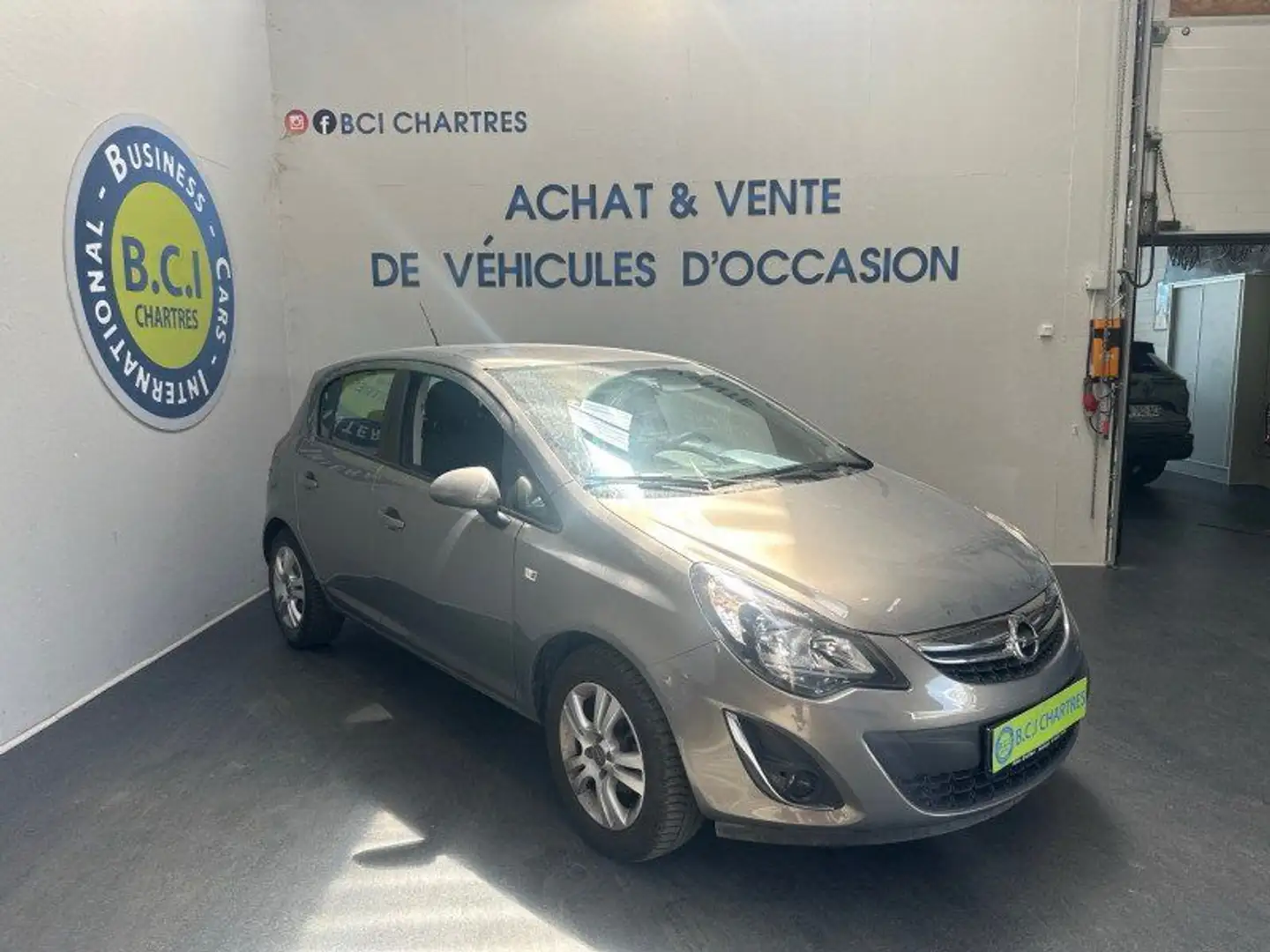 Opel Corsa 1.2 TWINPORT 85CH COOL LINE 5P - 2