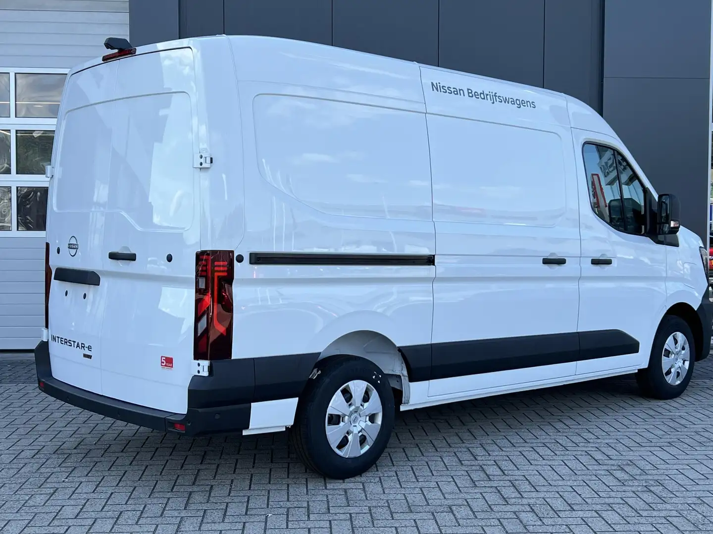 Nissan Interstar Interstar-e L2H2 Limited 87 kWh - 2