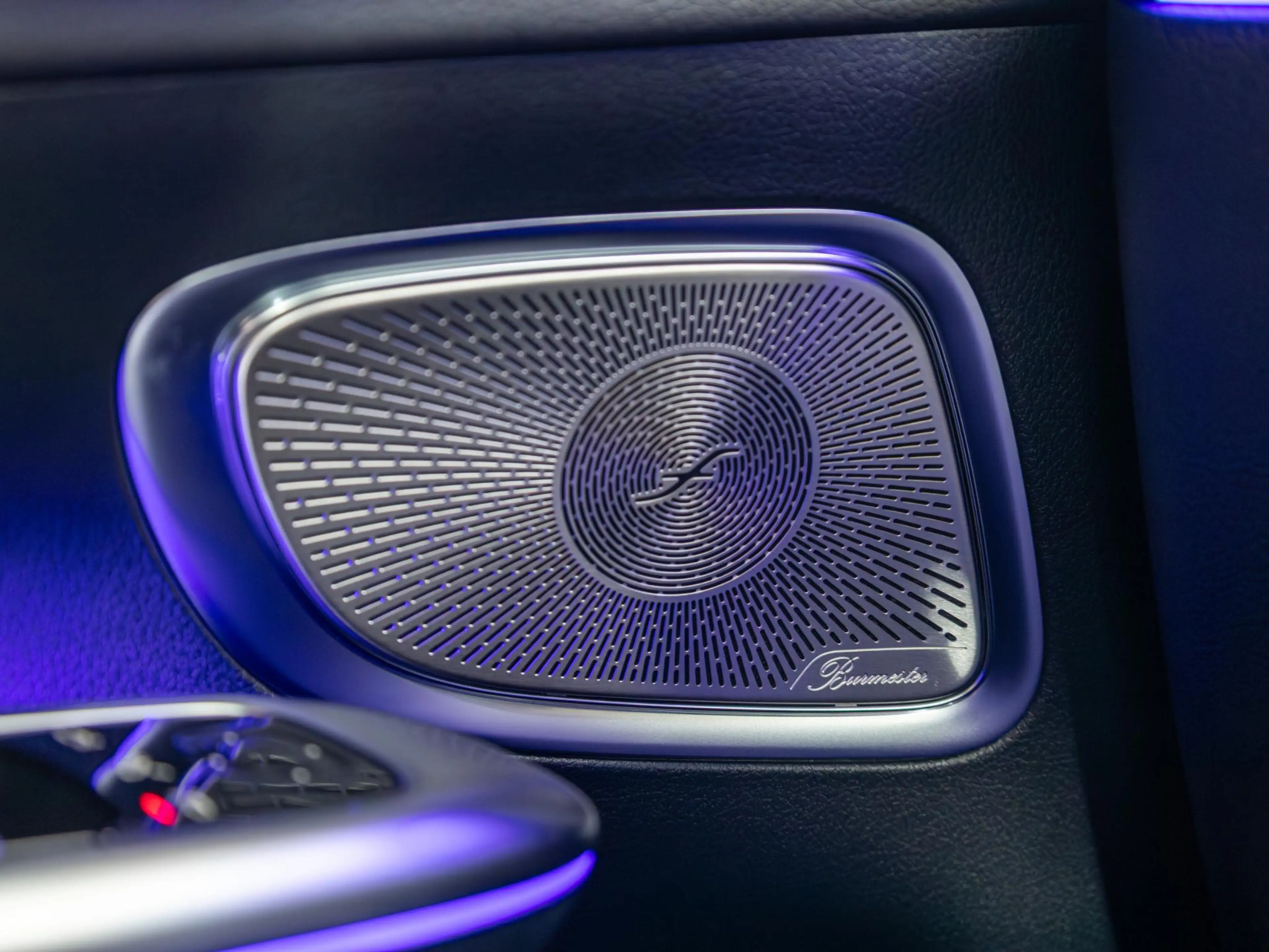 Mercedes-Benz C 300 Estate e Business Solution AMG — photo 13