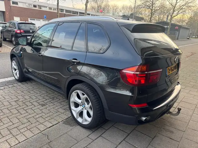 BMW X5 view 7