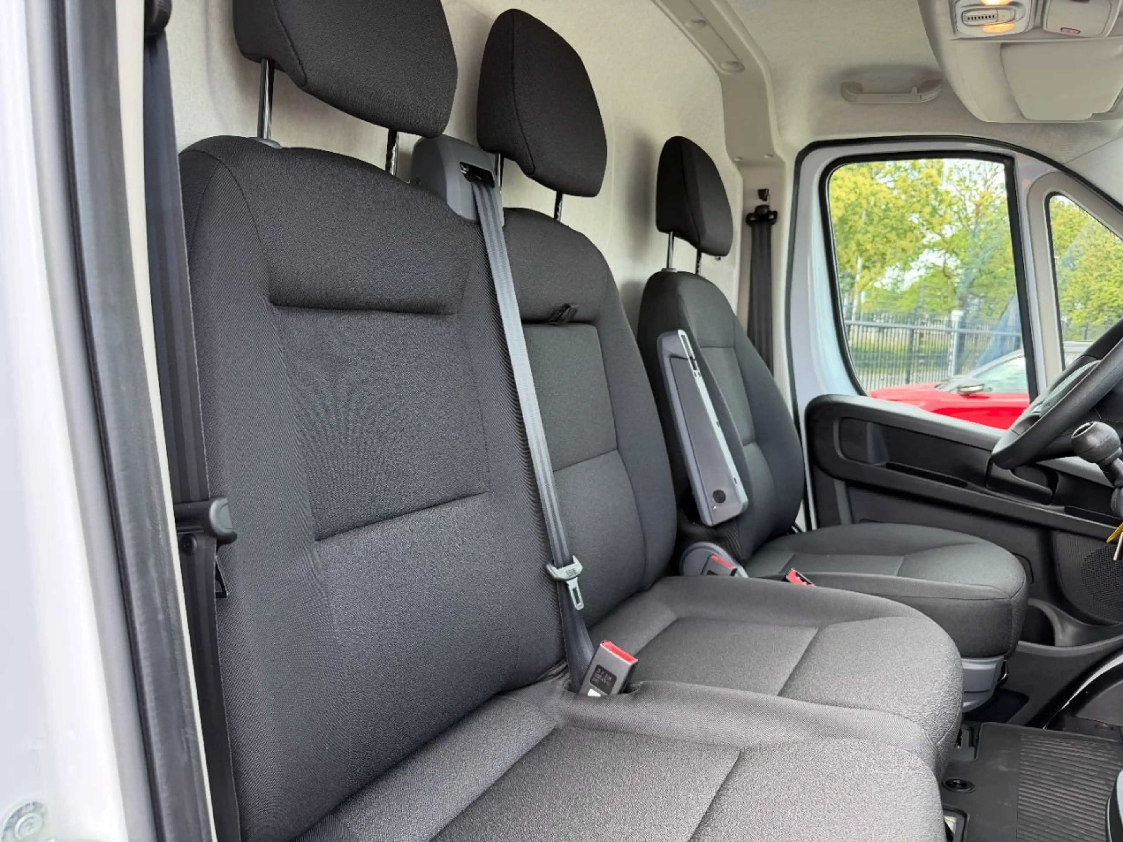 Citroen Jumper JUMPER L2H2 Luchtvering 2.2 BlueHDi 140 pk — photo 7