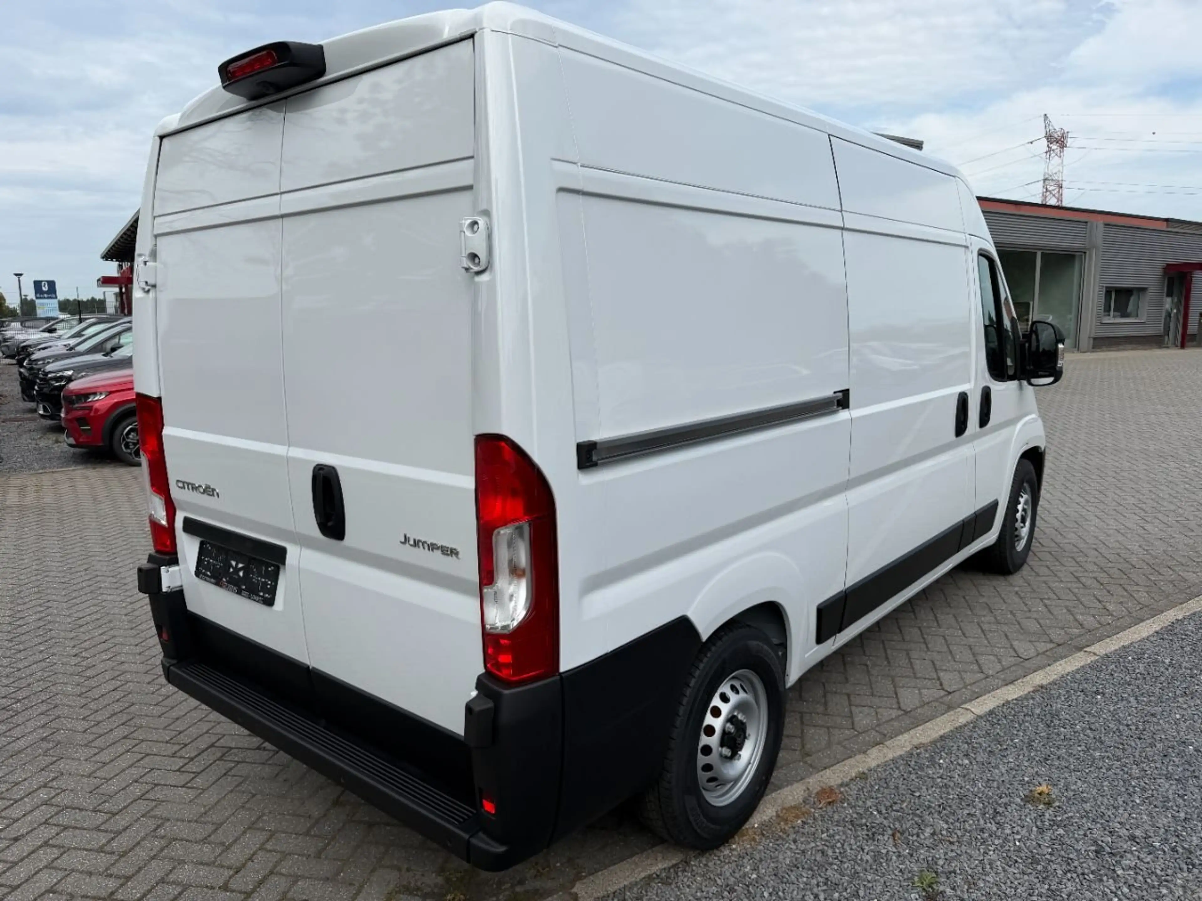 Citroen Jumper JUMPER L2H2 Luchtvering 2.2 BlueHDi 140 pk — photo 3