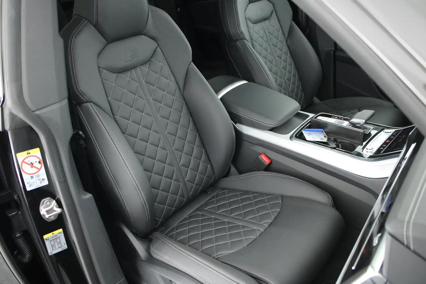 Audi Q8 55 TFSI e 394pk quattro Pro Line S Trekhaak 360Cam Nero - 2