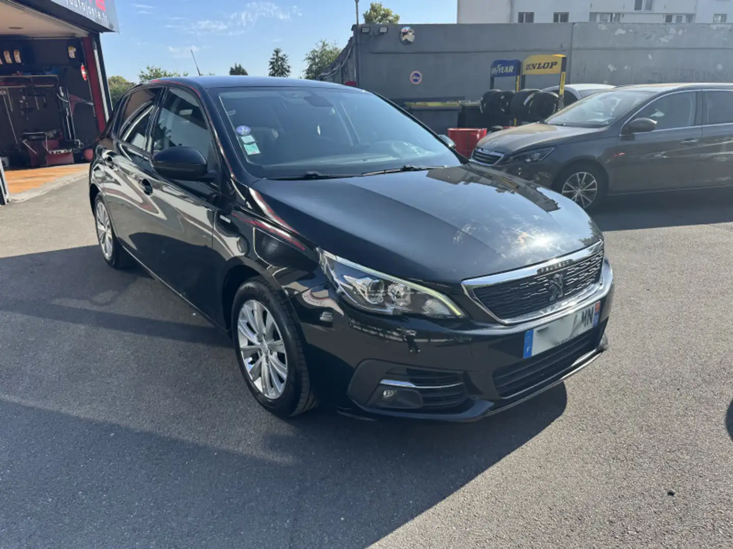Peugeot 308 1.2 PURETECH 130CH ¤6.C S\u0026S ALLURE Noir - 2