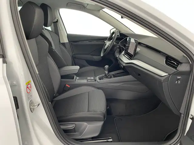 Skoda Octavia view 11