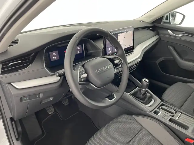Skoda Octavia view 9