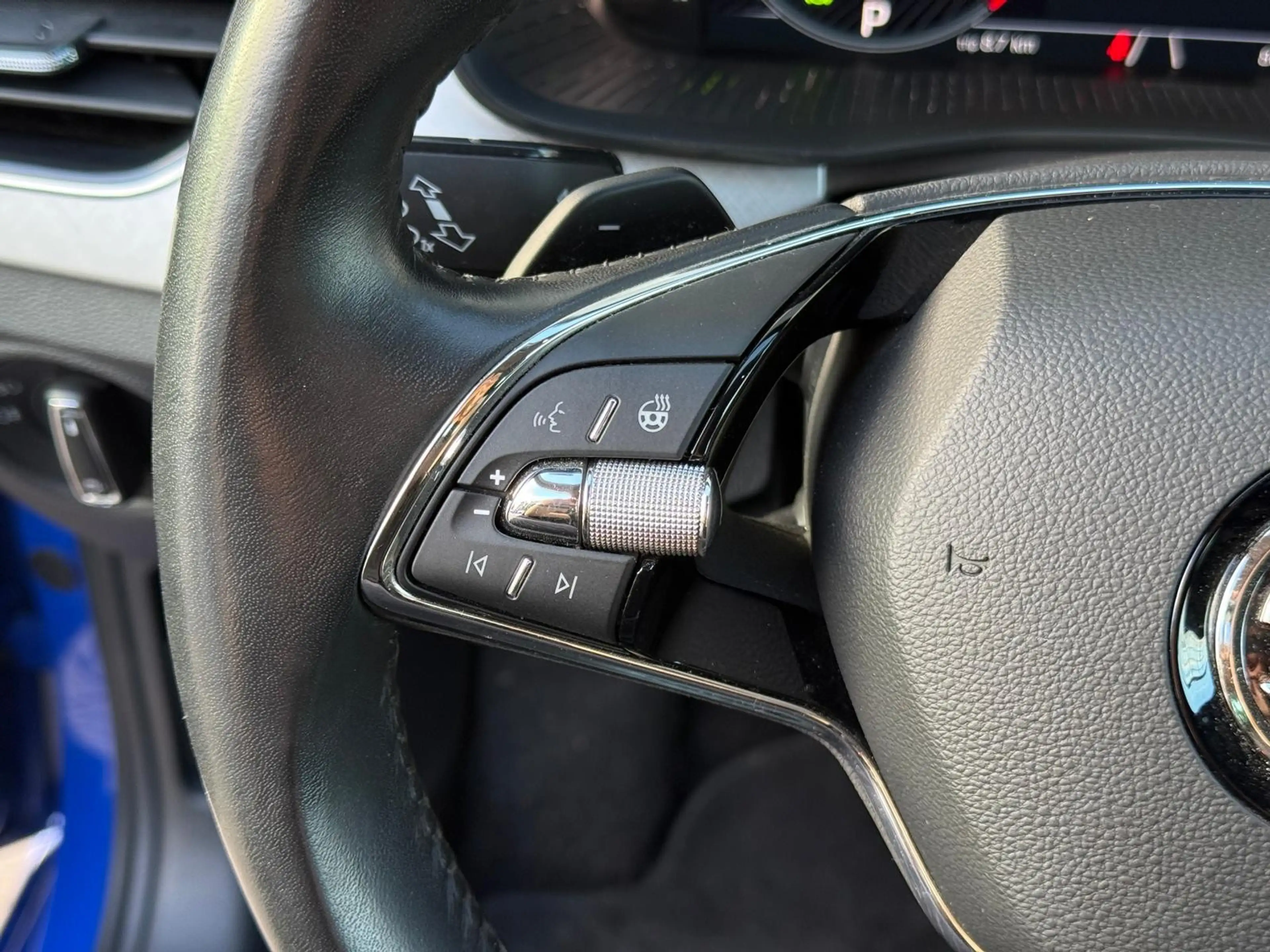 Skoda Scala Tour DSG LED+NAVI+TEMP+VIRTUAL+AHK+WINTER — photo 10