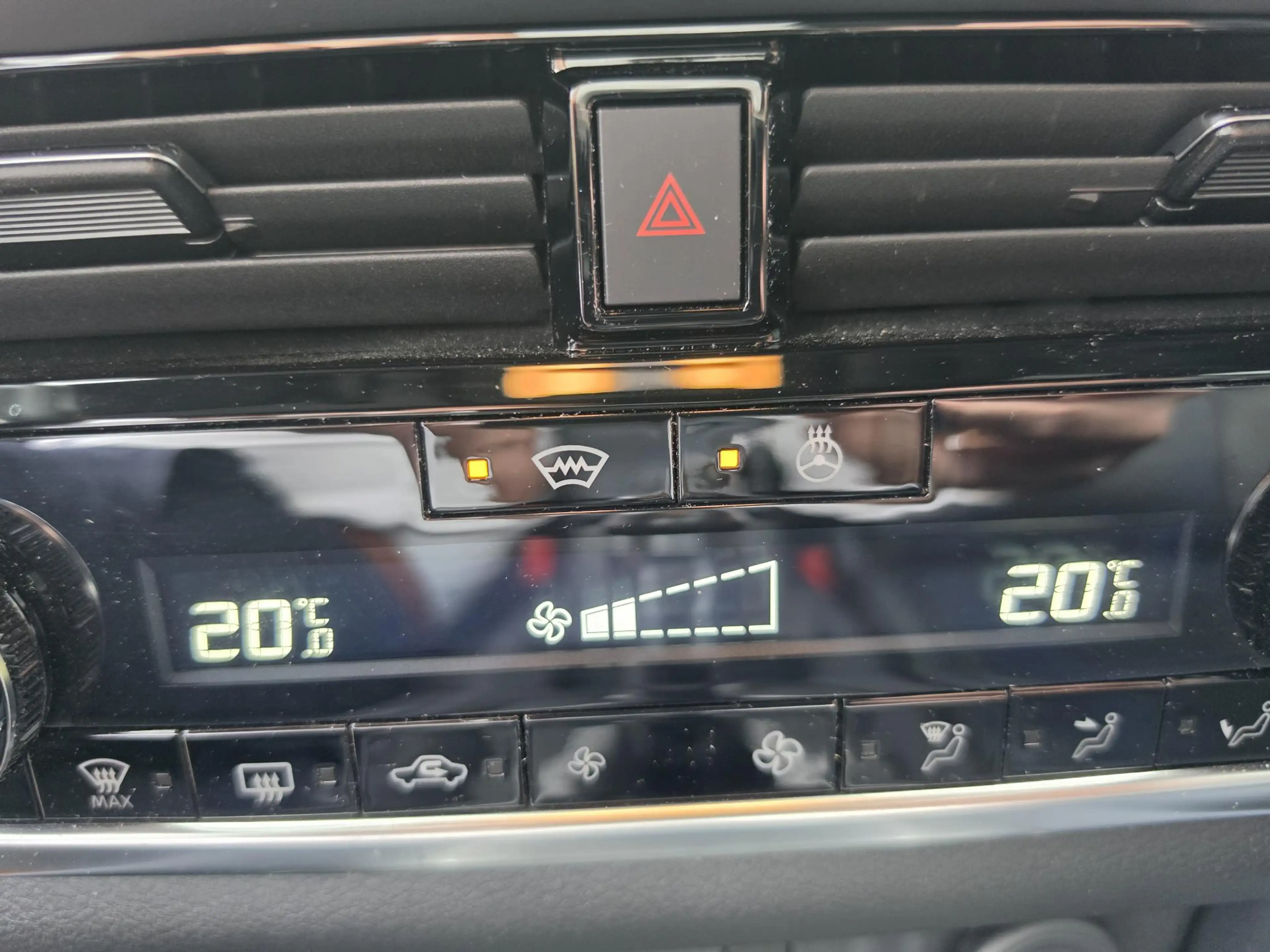 Nissan Qashqai 1.3 MHEV Tekna | Trekhaak | Panoramadak | Elektris — photo 32