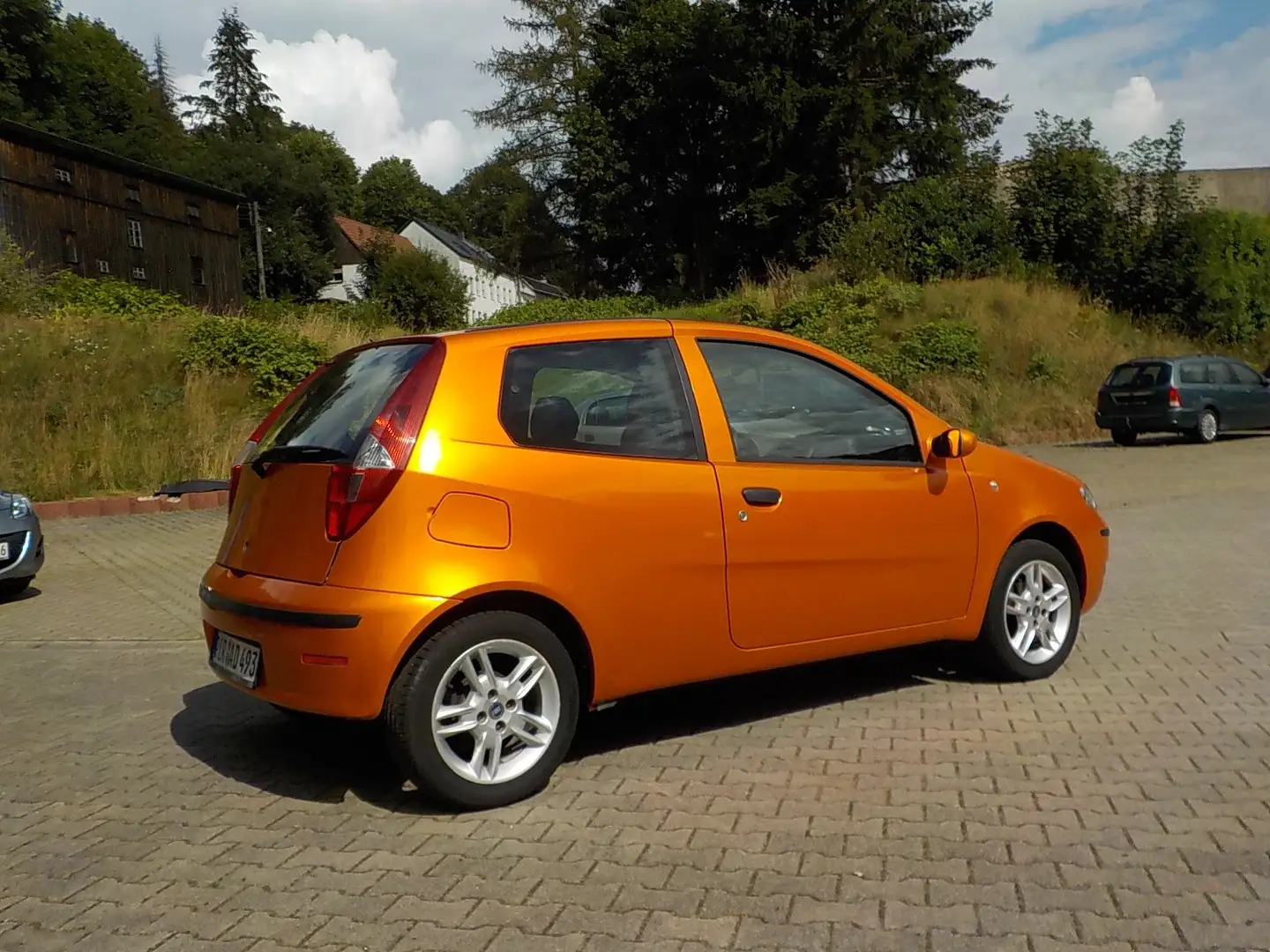 Fiat Punto 1.2 8V Dynamic 1.HAND! HU/AU NEU! Orange - 2