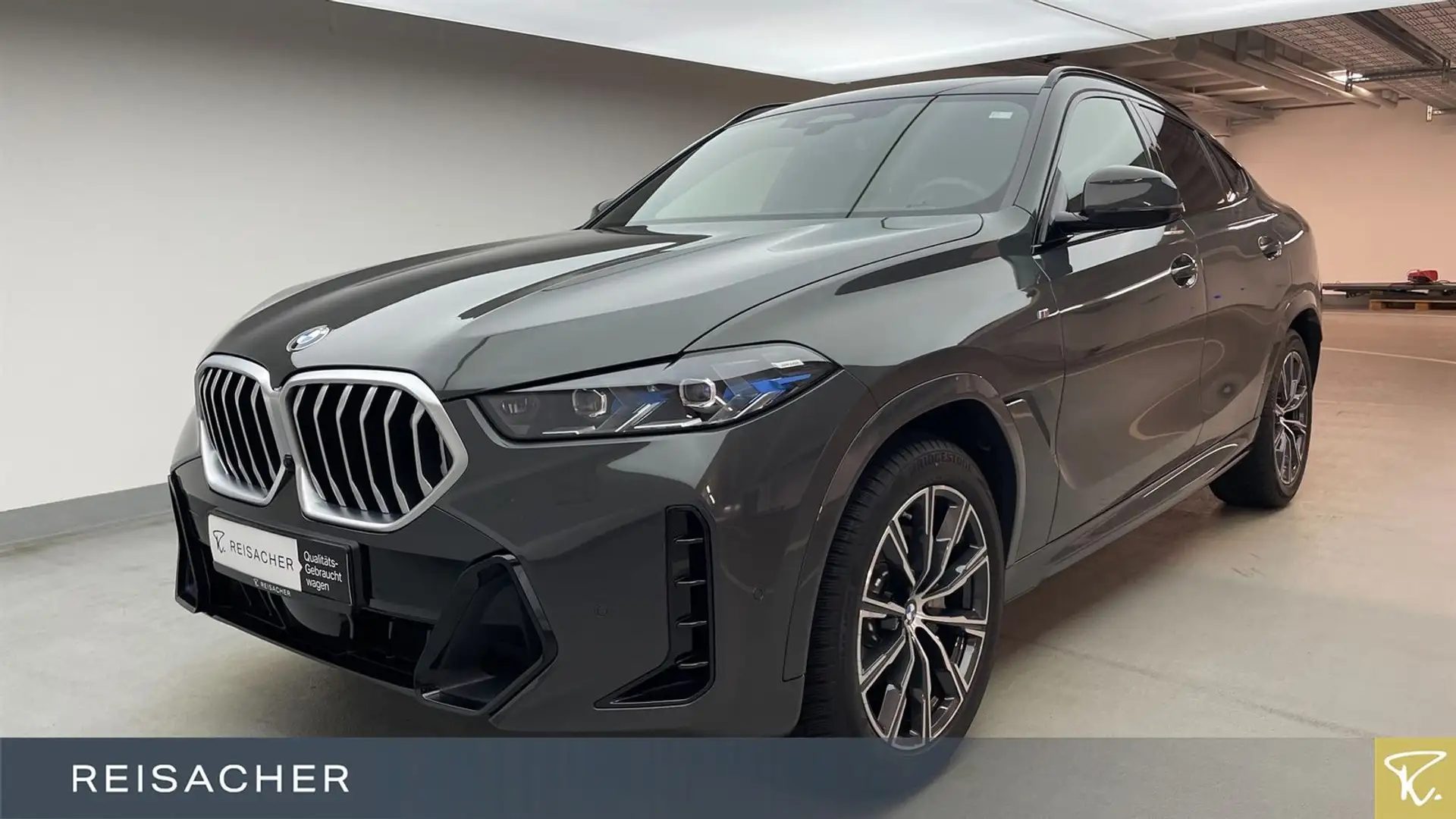 BMW X6 xDrive40i A Pano,AHK,DAProf,Autom Grau - 1