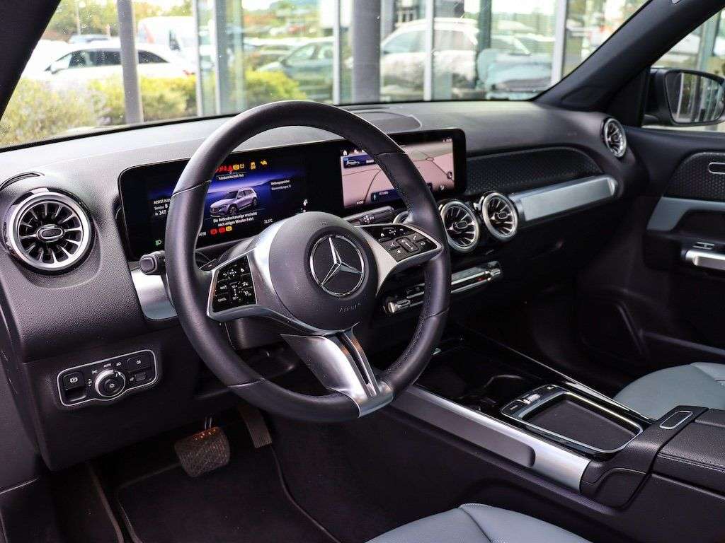 Mercedes-Benz EQB