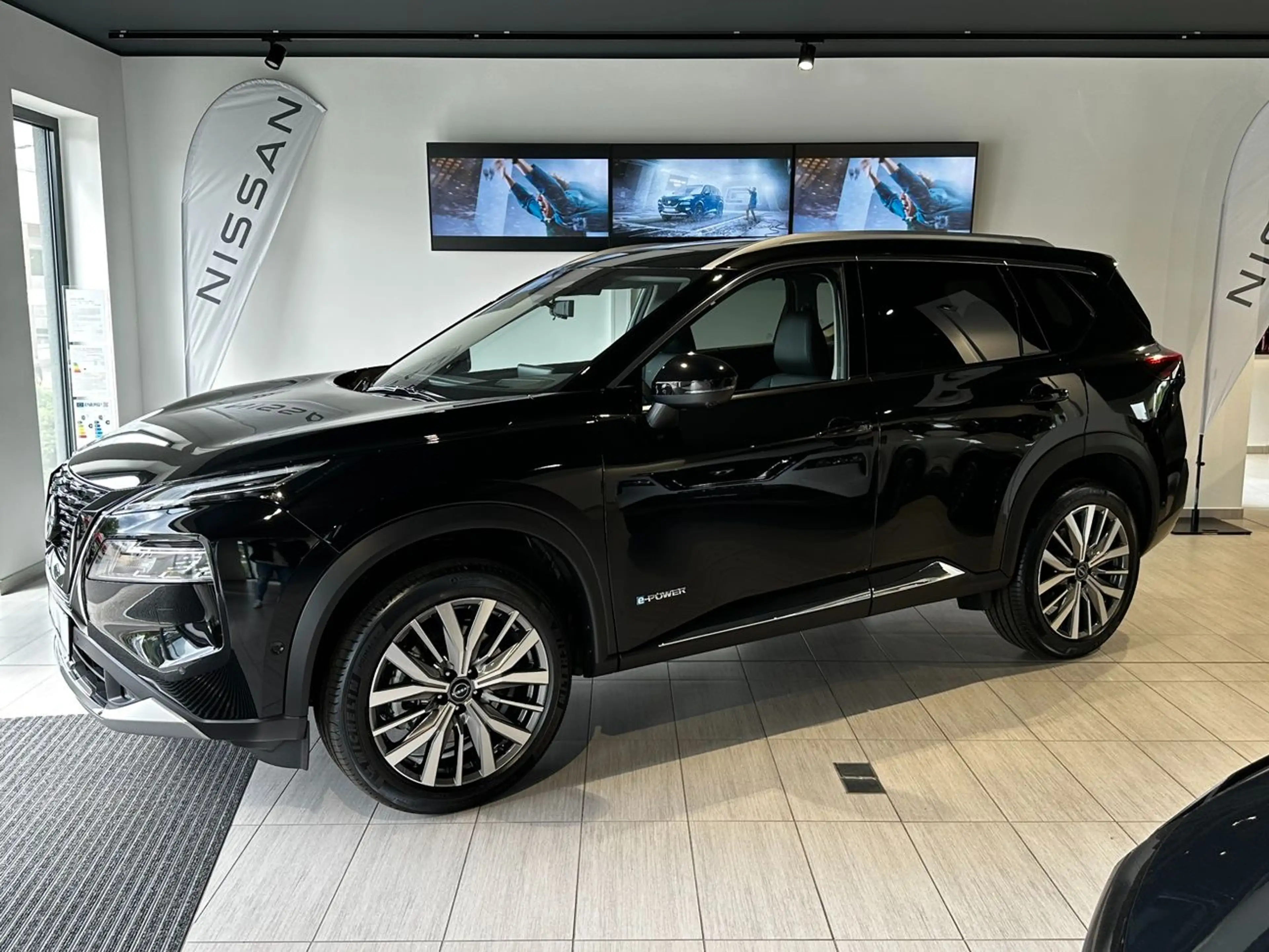 Nissan X-Trail 1.5 VC-T e-Power Tekna+ ACC+LED+Navi+SD — photo 2