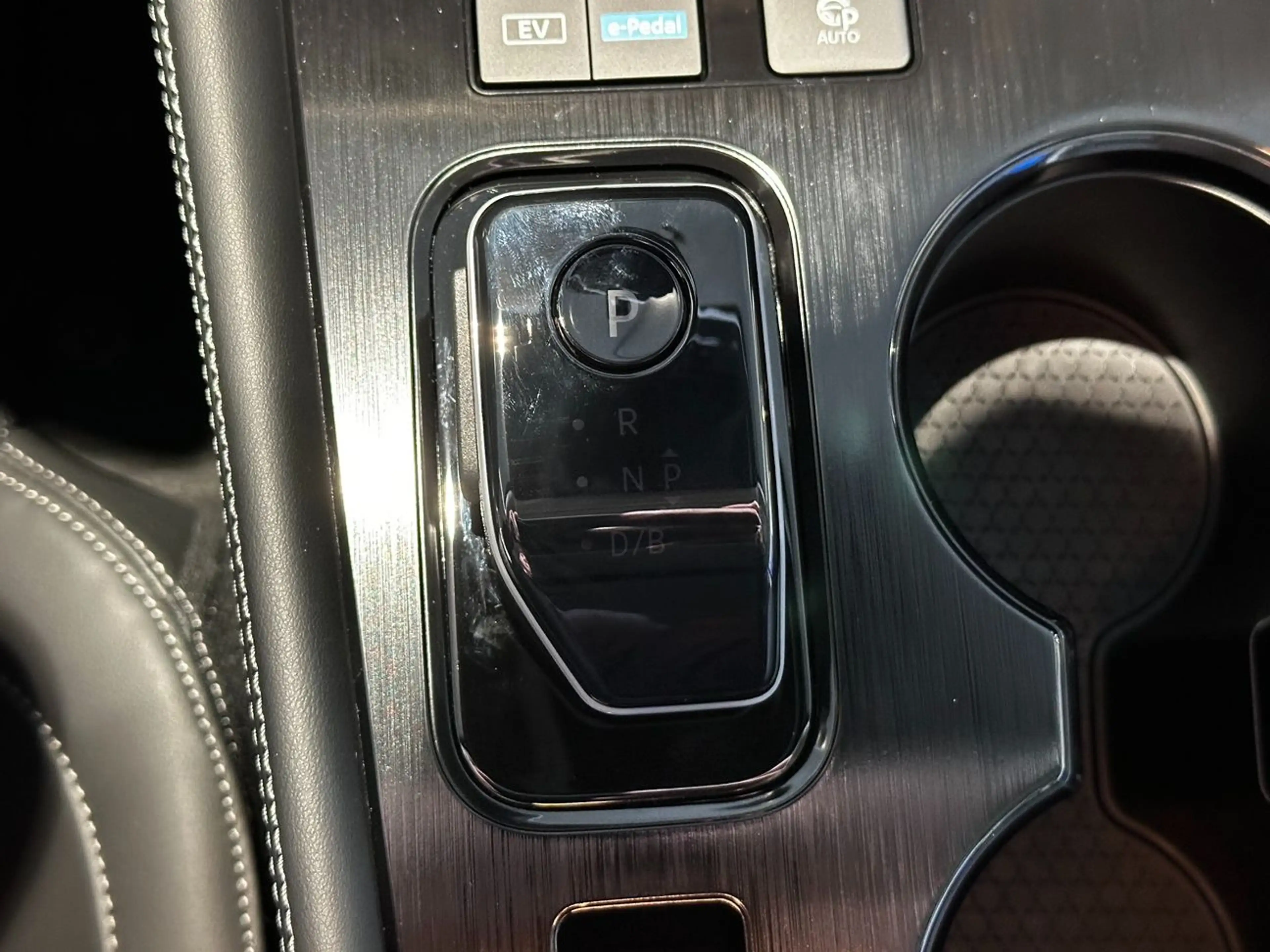 Nissan X-Trail 1.5 VC-T e-Power Tekna+ ACC+LED+Navi+SD — photo 23