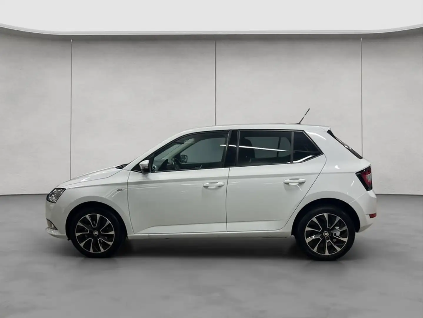 Skoda Fabia 1.0 MPI Drive 125 Weiß - 2