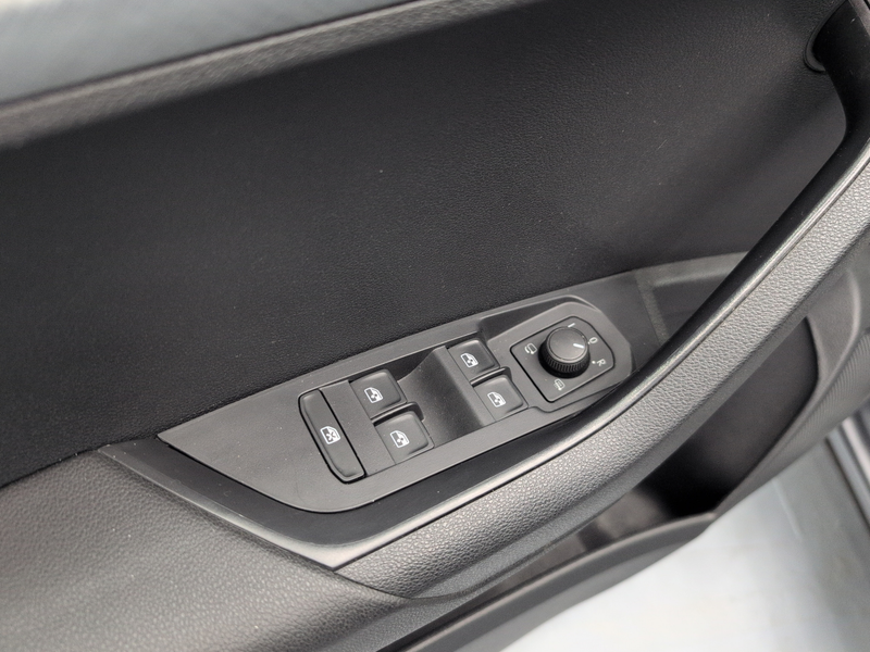 Skoda Karoq 2.0TDI DSG Ambition ACC+KAMERA+VIRTUAL+SHZ — photo 10