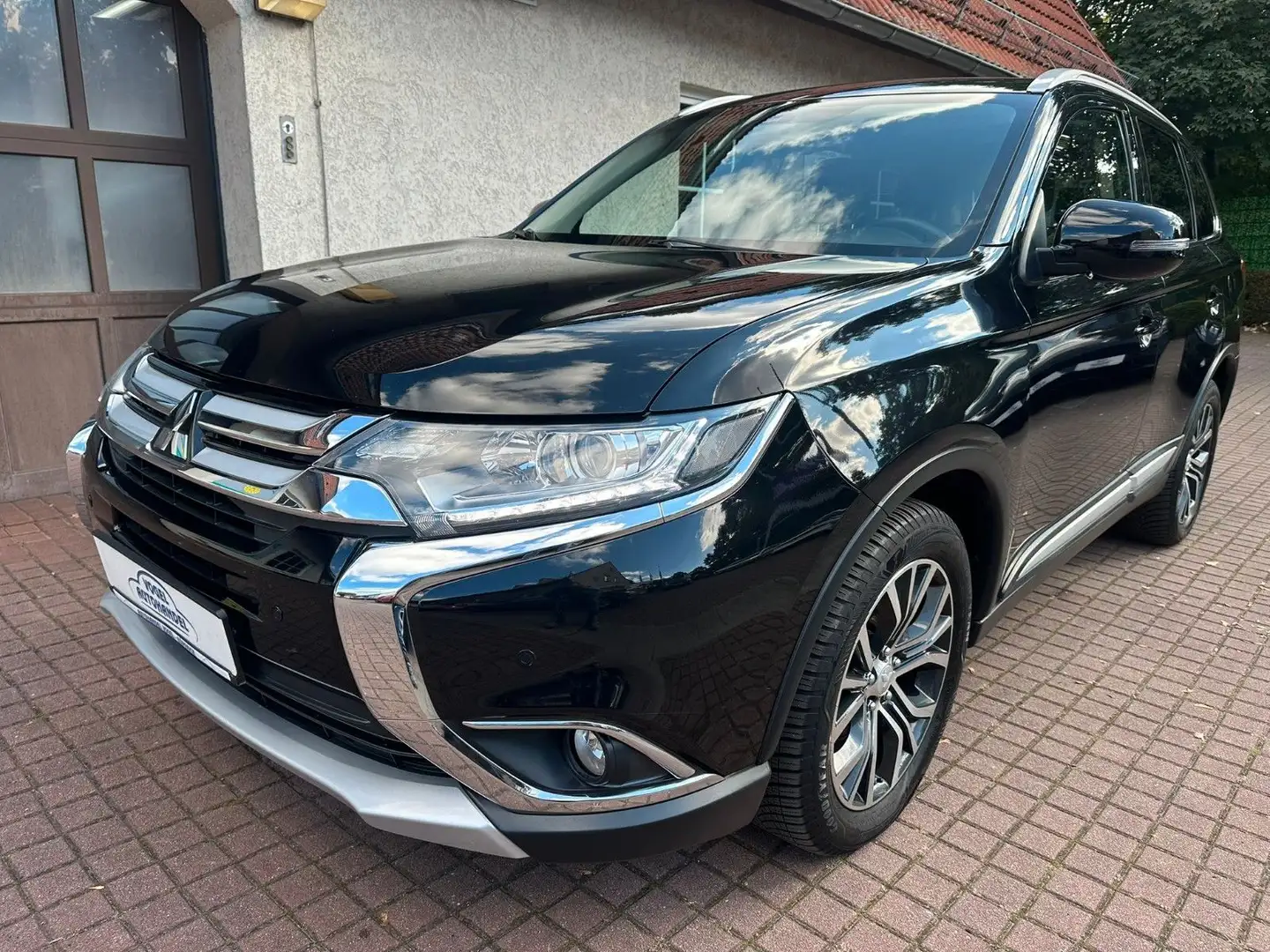 Mitsubishi Outlander Plus*7SITZE*NAVI*CAM* Negro - 1