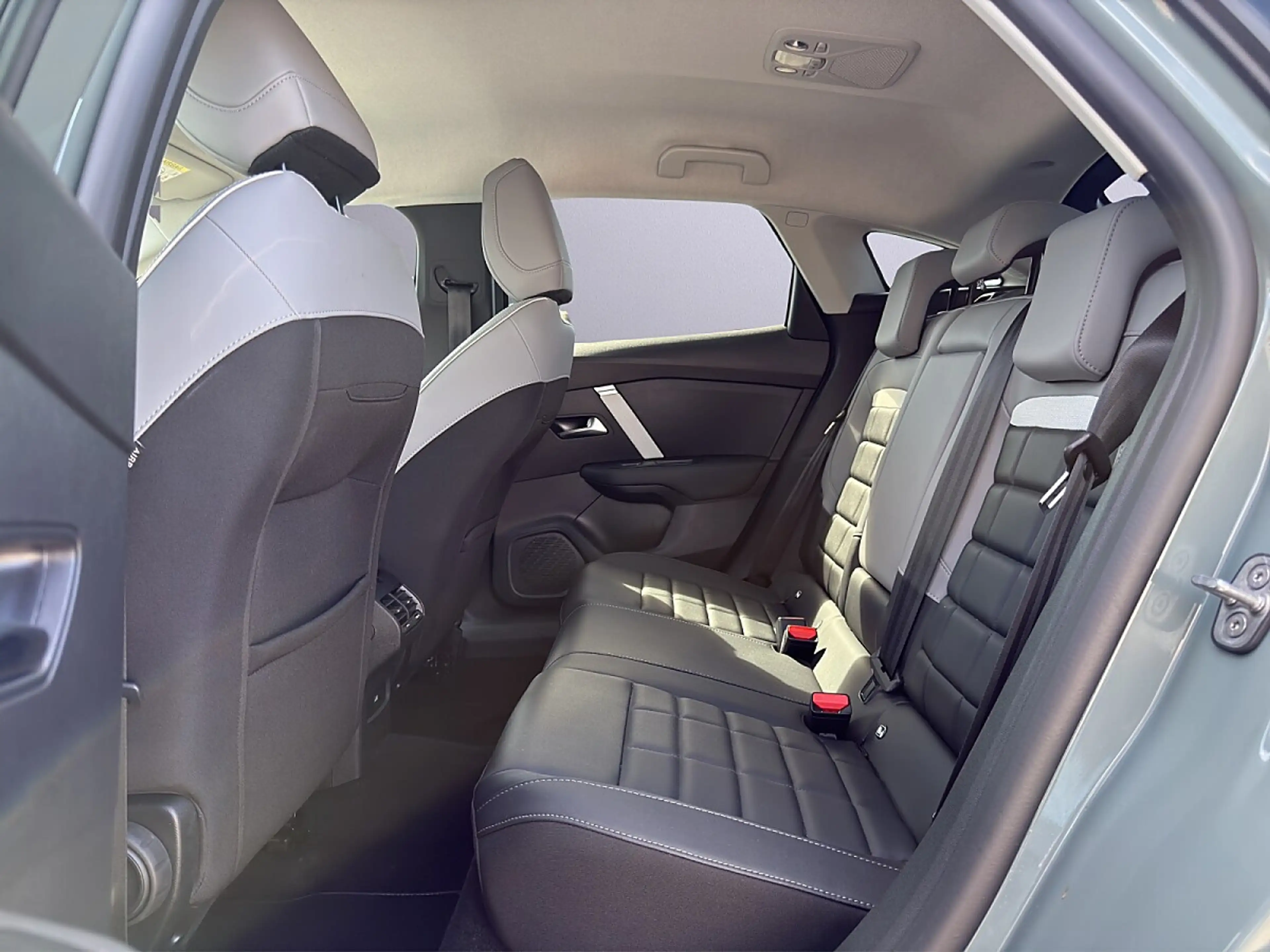 Citroen C4 130 S&S EAT8 Max — photo 15