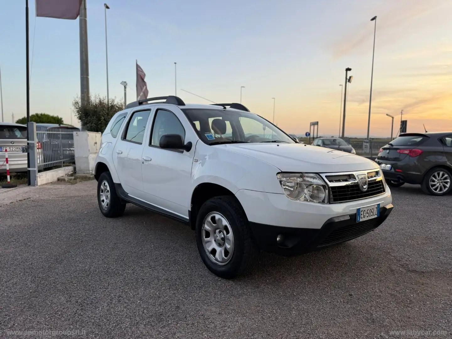 Dacia Duster 1.6 110 CV 4x2 Lauréate - 1