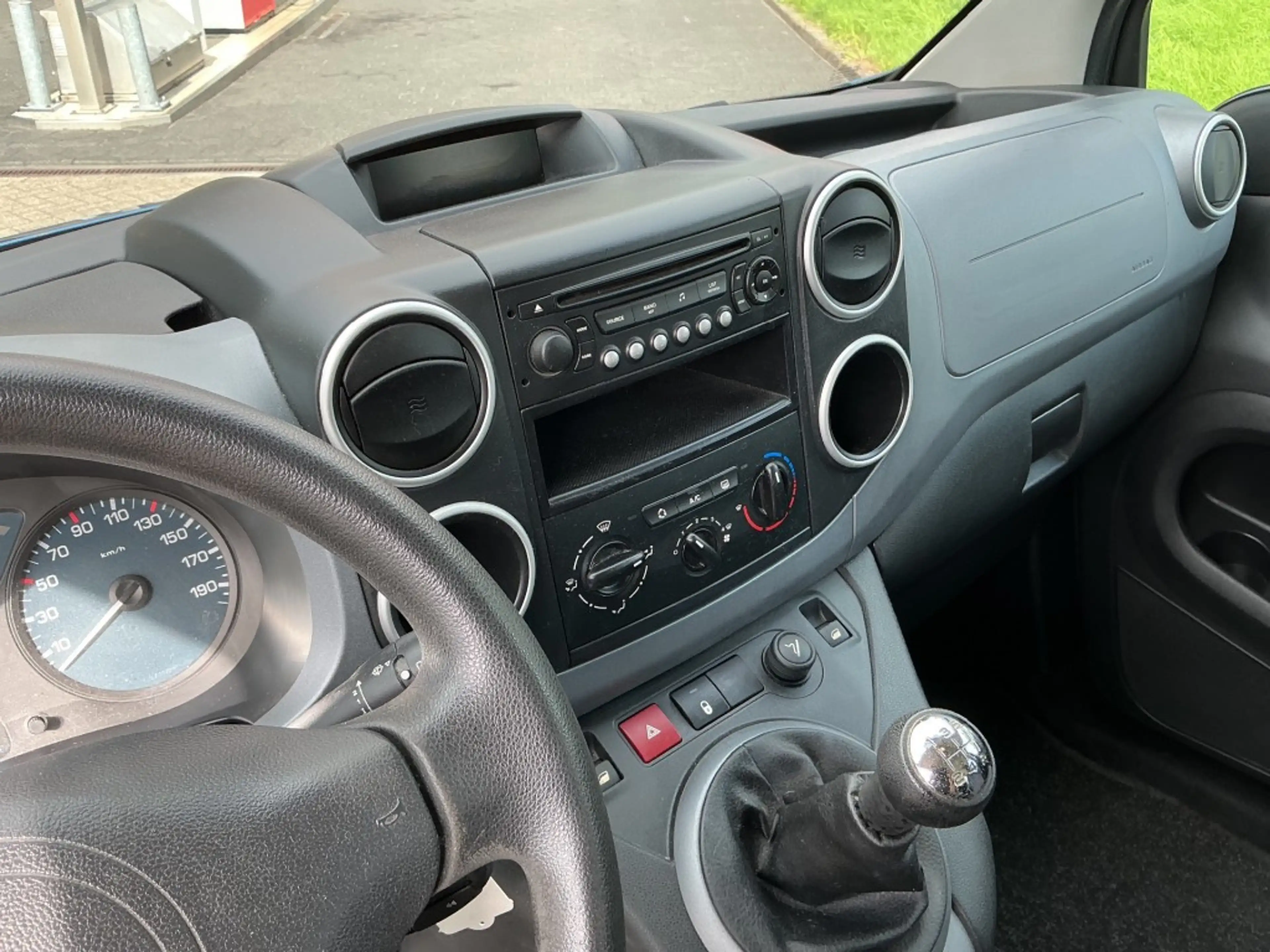 Citroen Berlingo 1.6 VTI CINQSPACE Rolstoelauto — photo 17