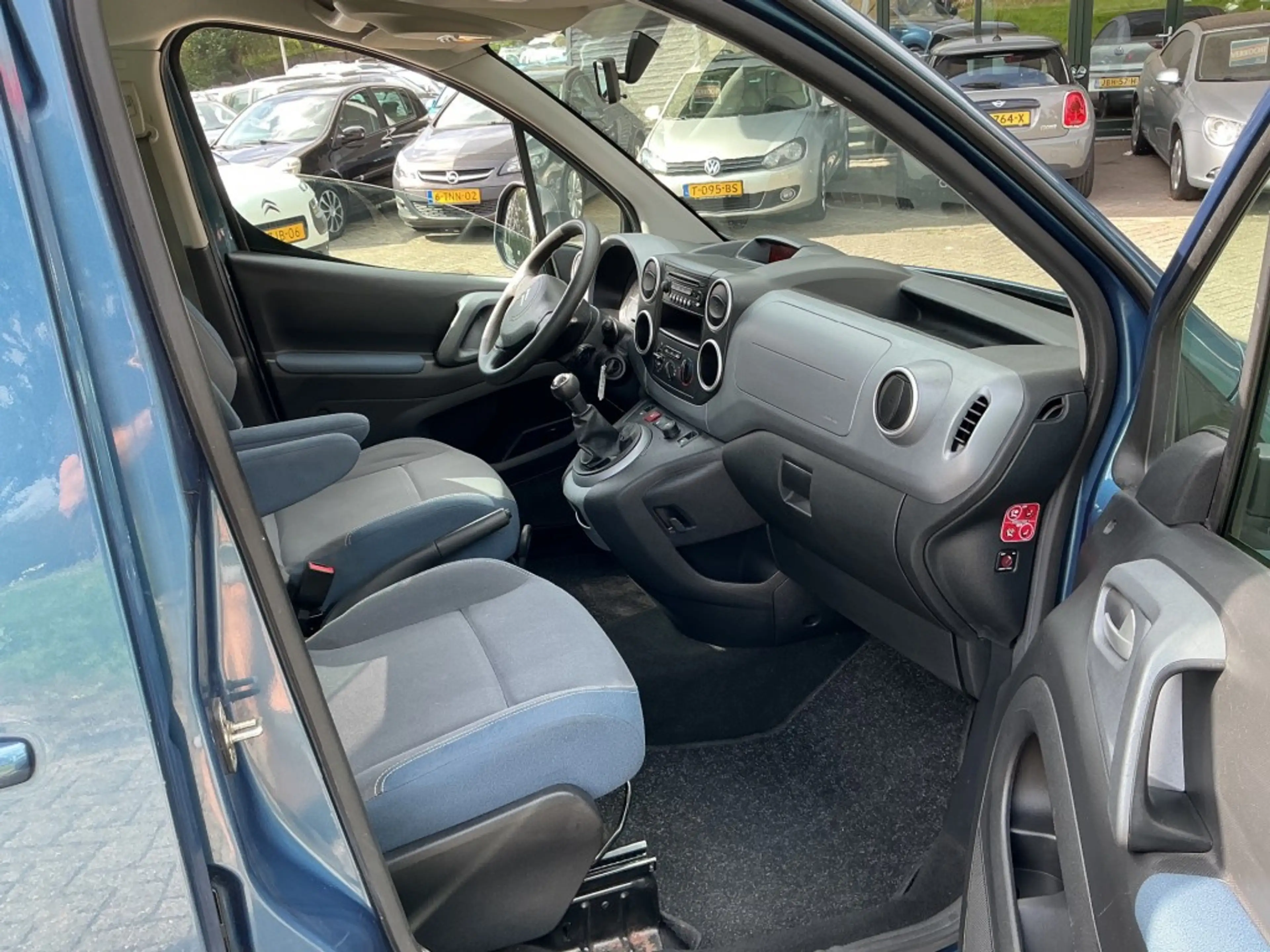 Citroen Berlingo 1.6 VTI CINQSPACE Rolstoelauto — photo 6