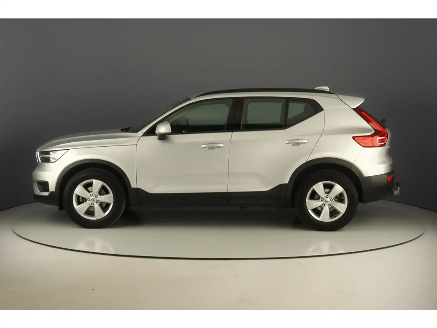 Volvo XC40 1.5T3 156pk Business Line Silber - 2