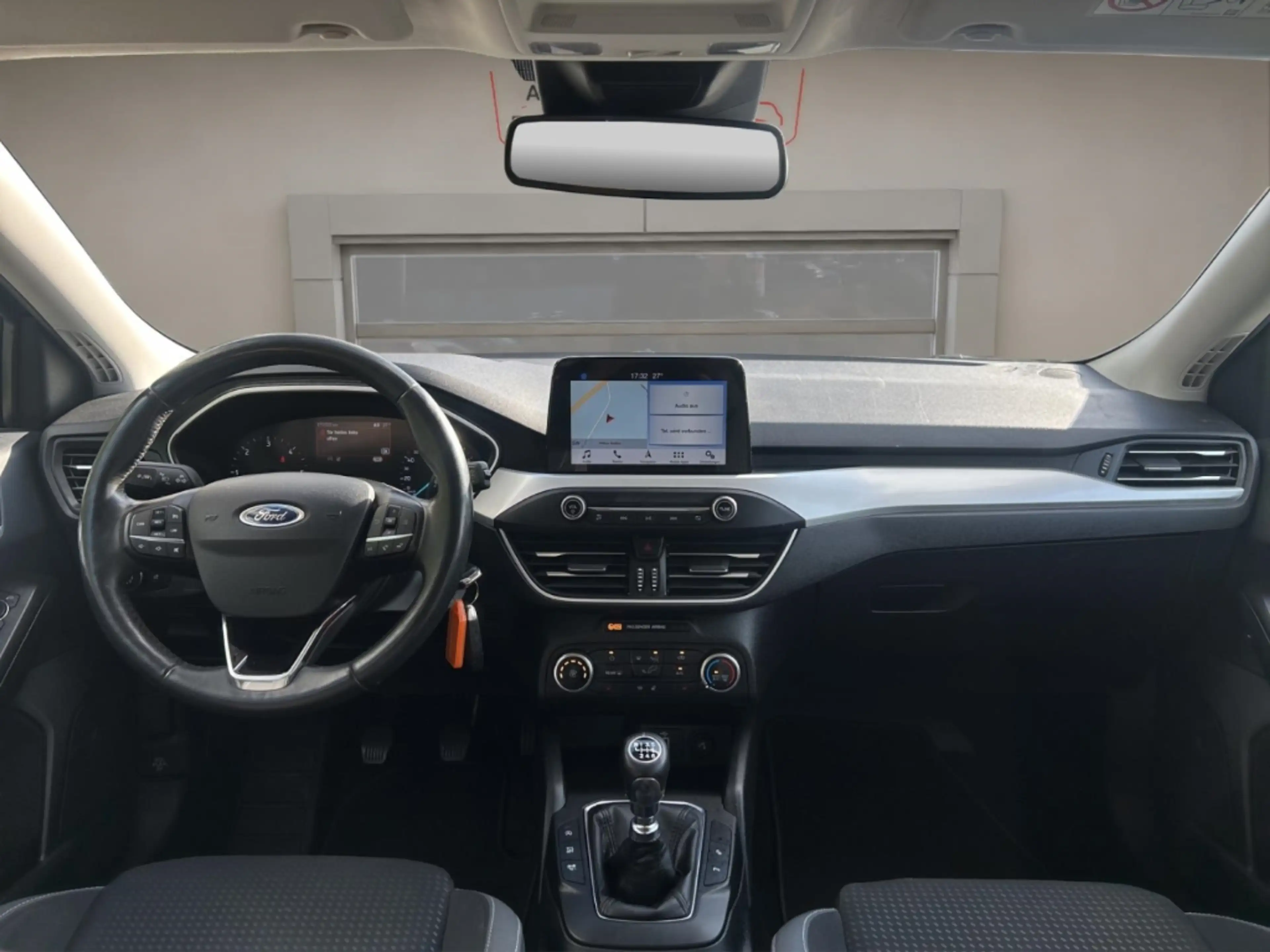 Ford Focus Klima ,AHK ,Winterpaket ,Navi, R.-Kamera — photo 11
