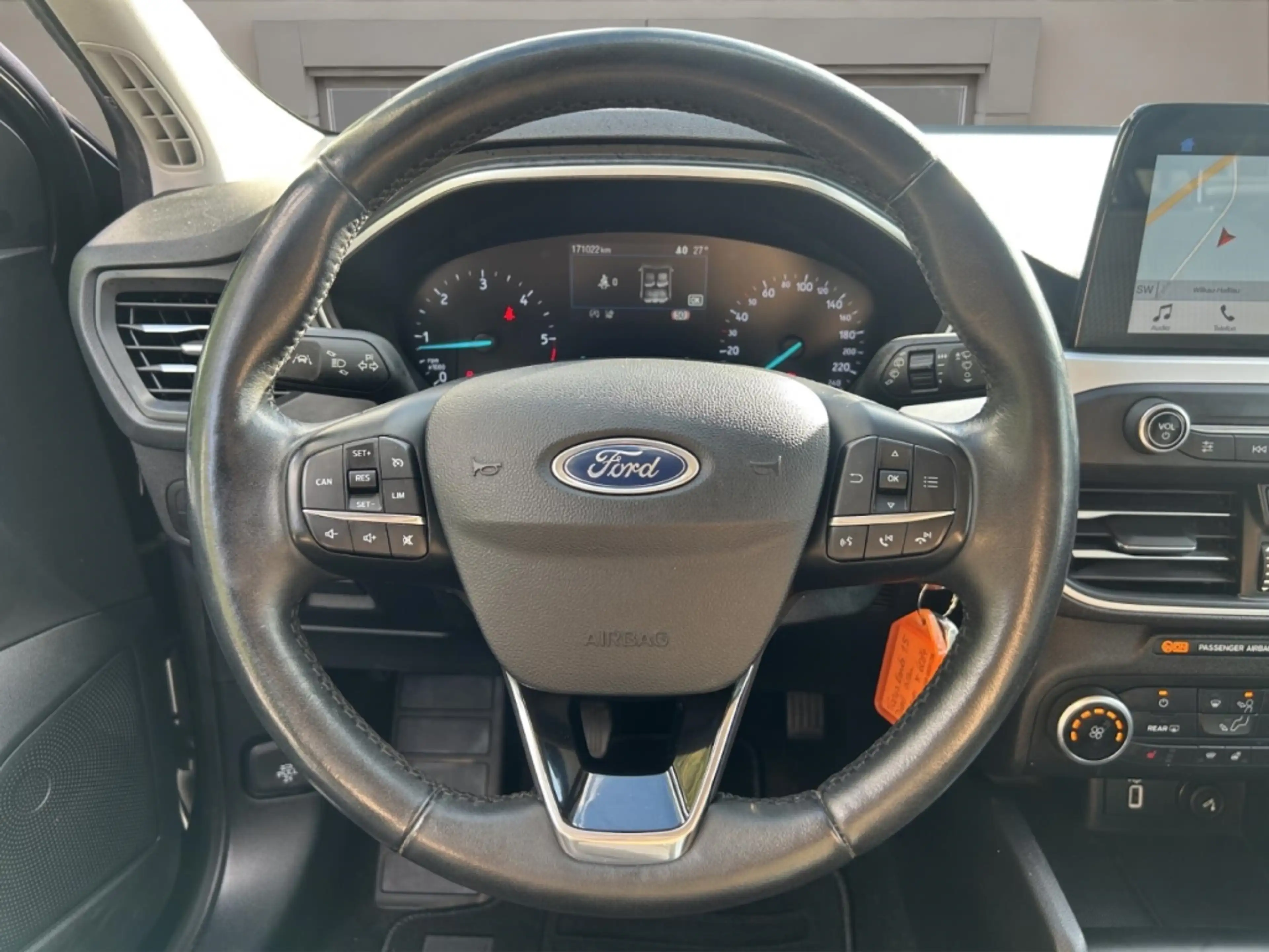 Ford Focus Klima ,AHK ,Winterpaket ,Navi, R.-Kamera — photo 12