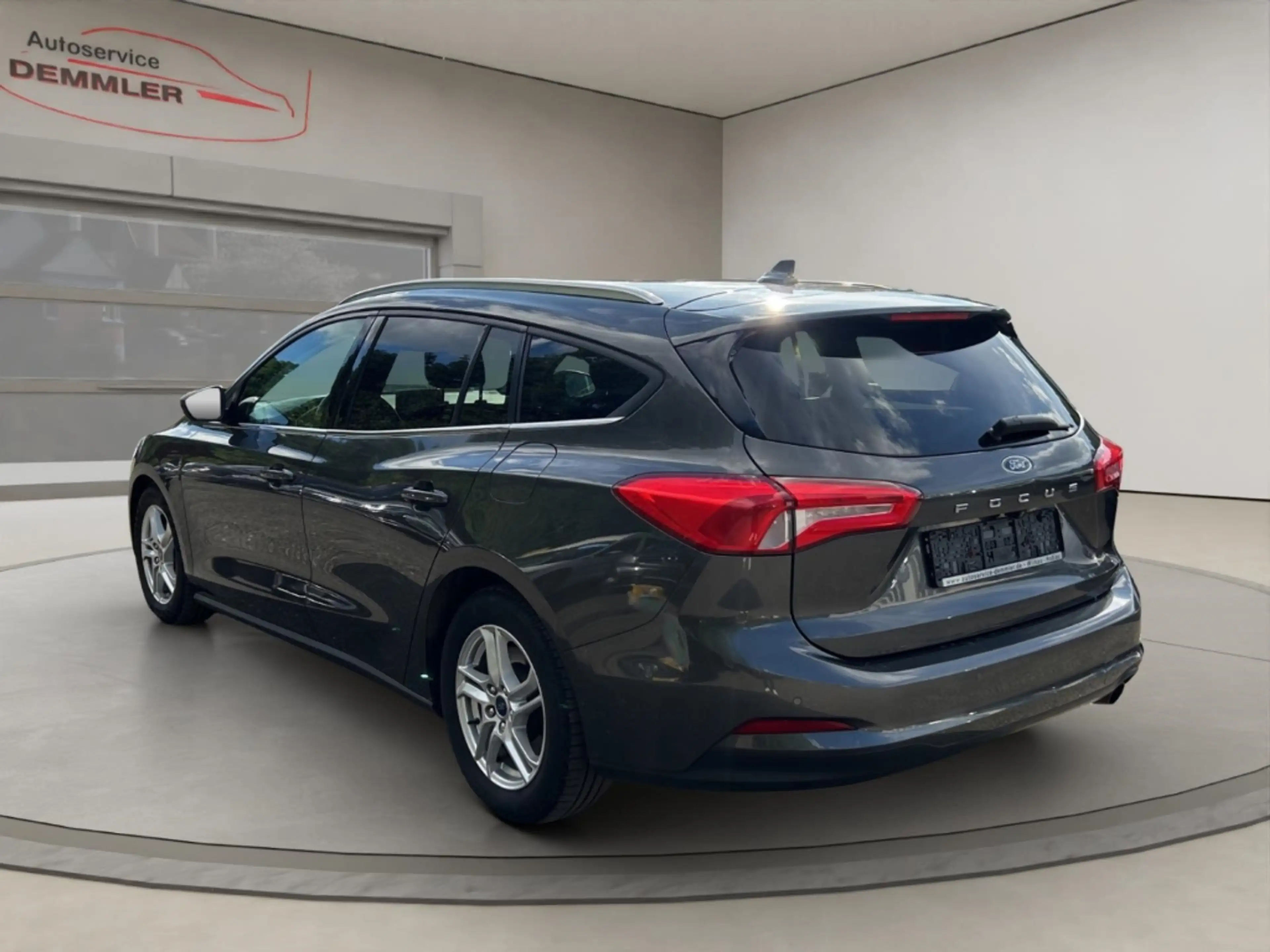 Ford Focus Klima ,AHK ,Winterpaket ,Navi, R.-Kamera — photo 7