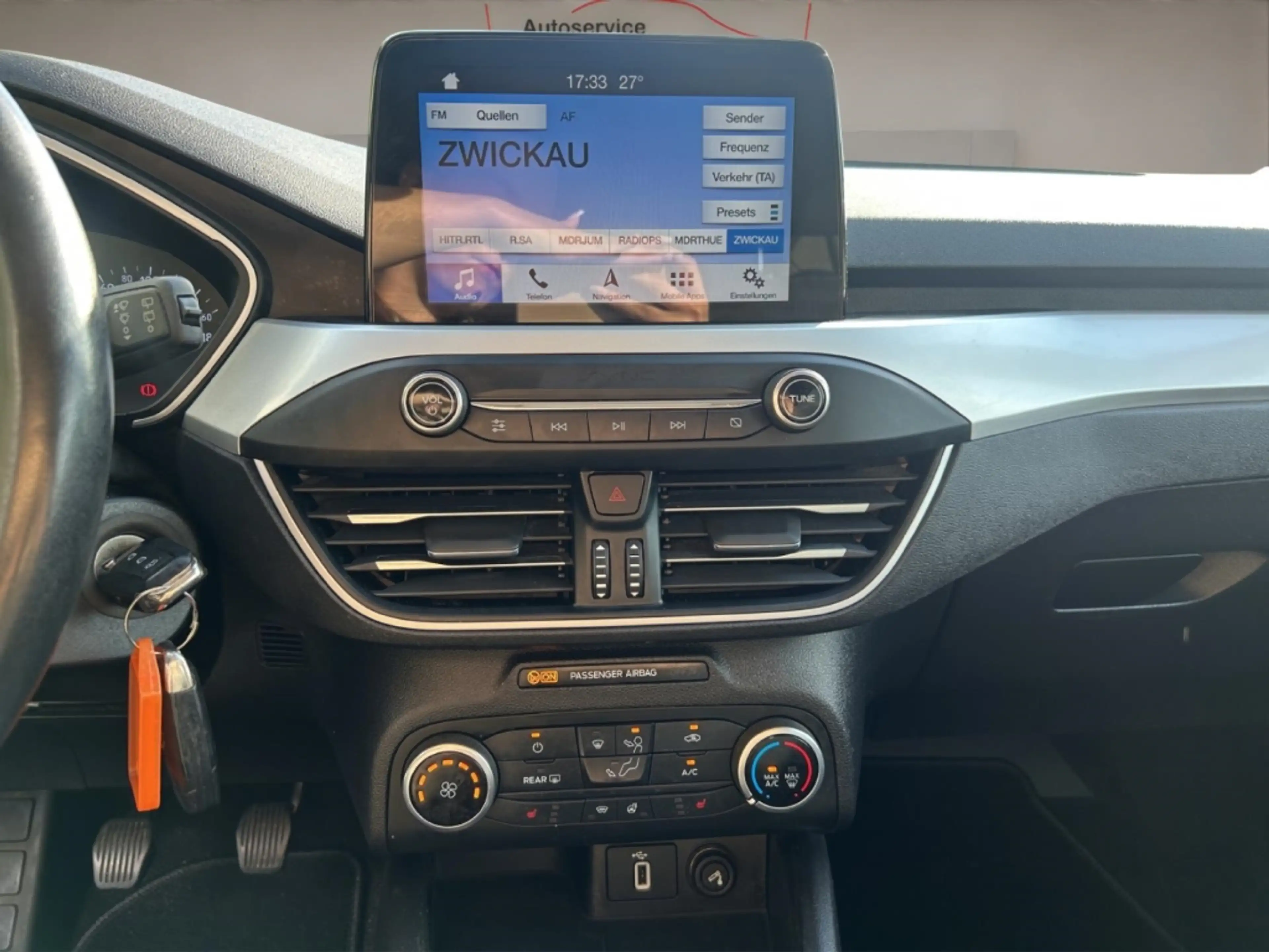 Ford Focus Klima ,AHK ,Winterpaket ,Navi, R.-Kamera — photo 14