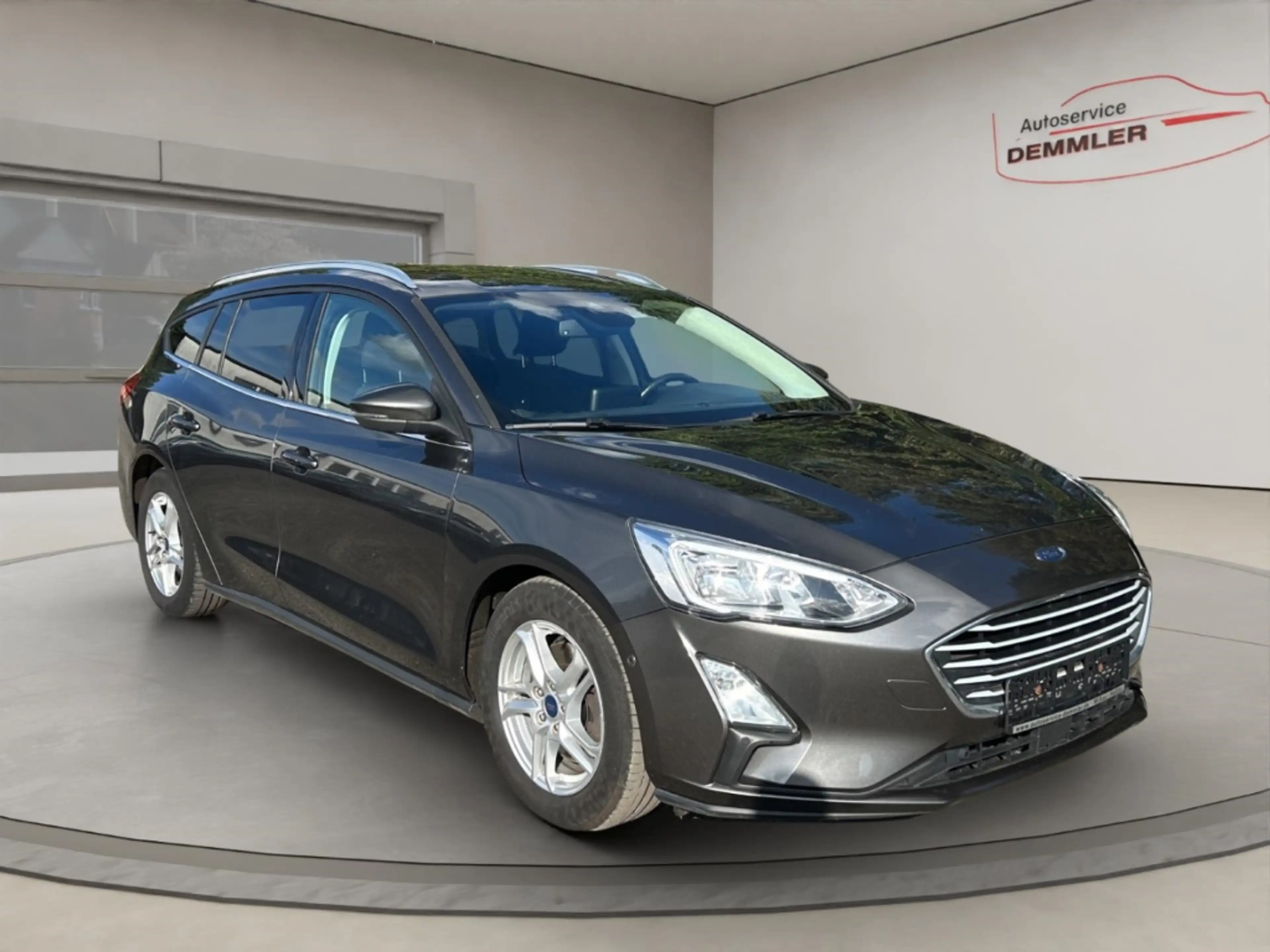 Ford Focus Klima ,AHK ,Winterpaket ,Navi, R.-Kamera — photo 3