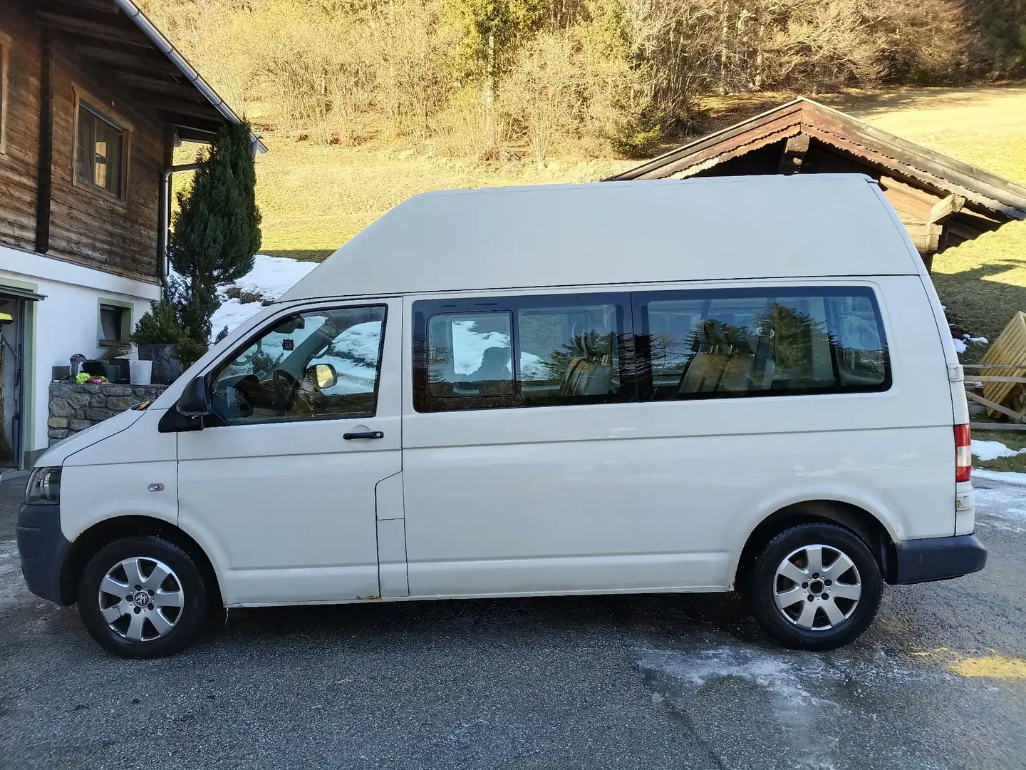 Volkswagen T5 Transporter - 1