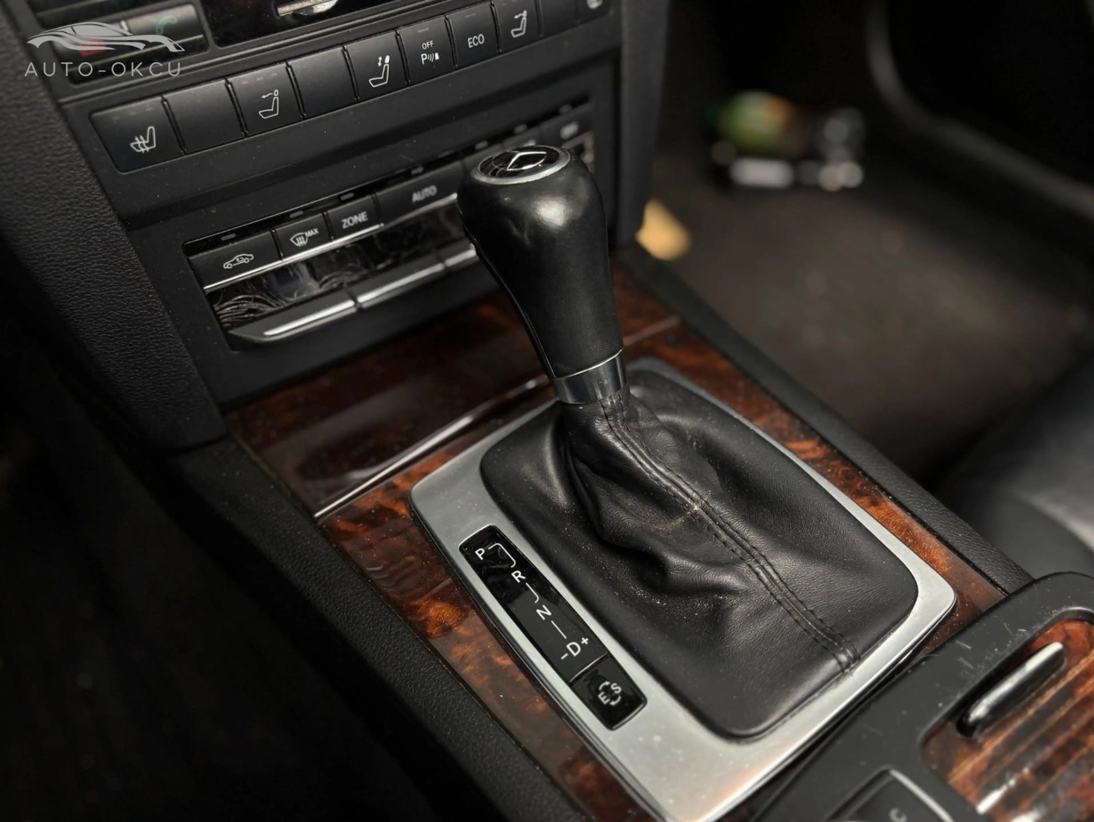 Mercedes-Benz E 250 Cabrio Elegance KAMERA /NAVI /PDC/HU:12/27 — photo 13